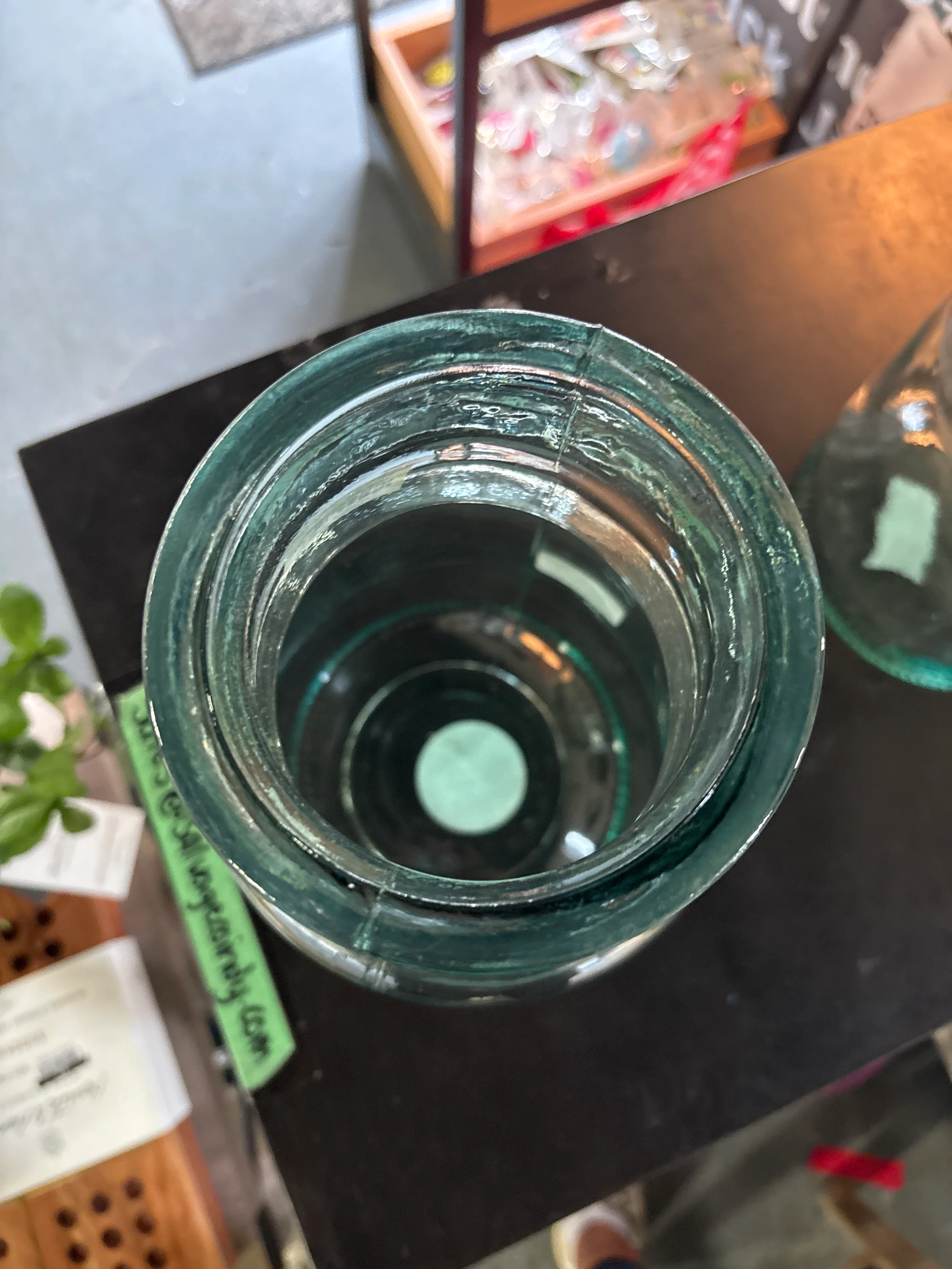 10.5" Recycled Glass Vase SHOWROOM ITEM - Image 4