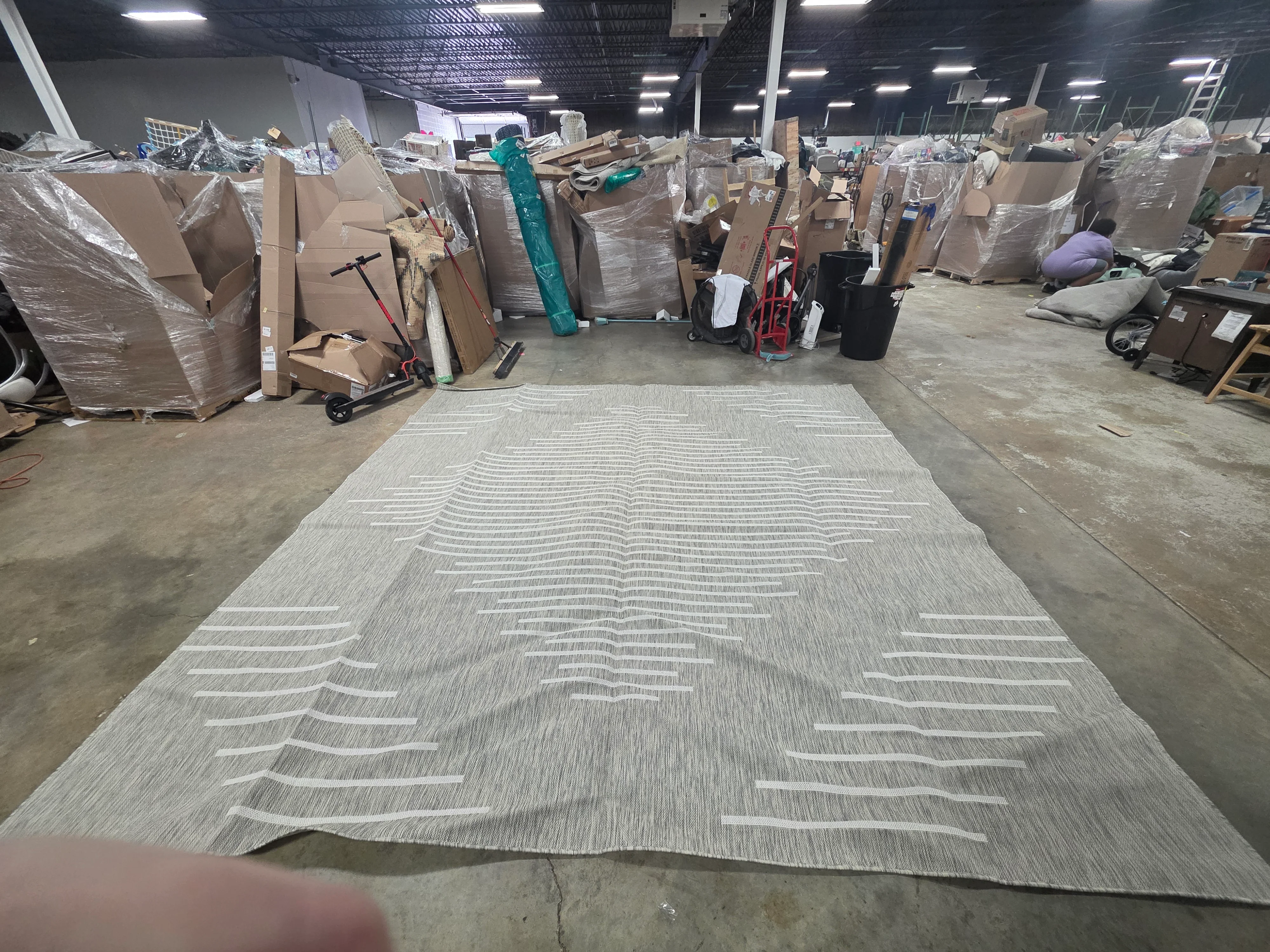 12' x 12' Modern Indoor / Outdoor Square Rug - Image 7