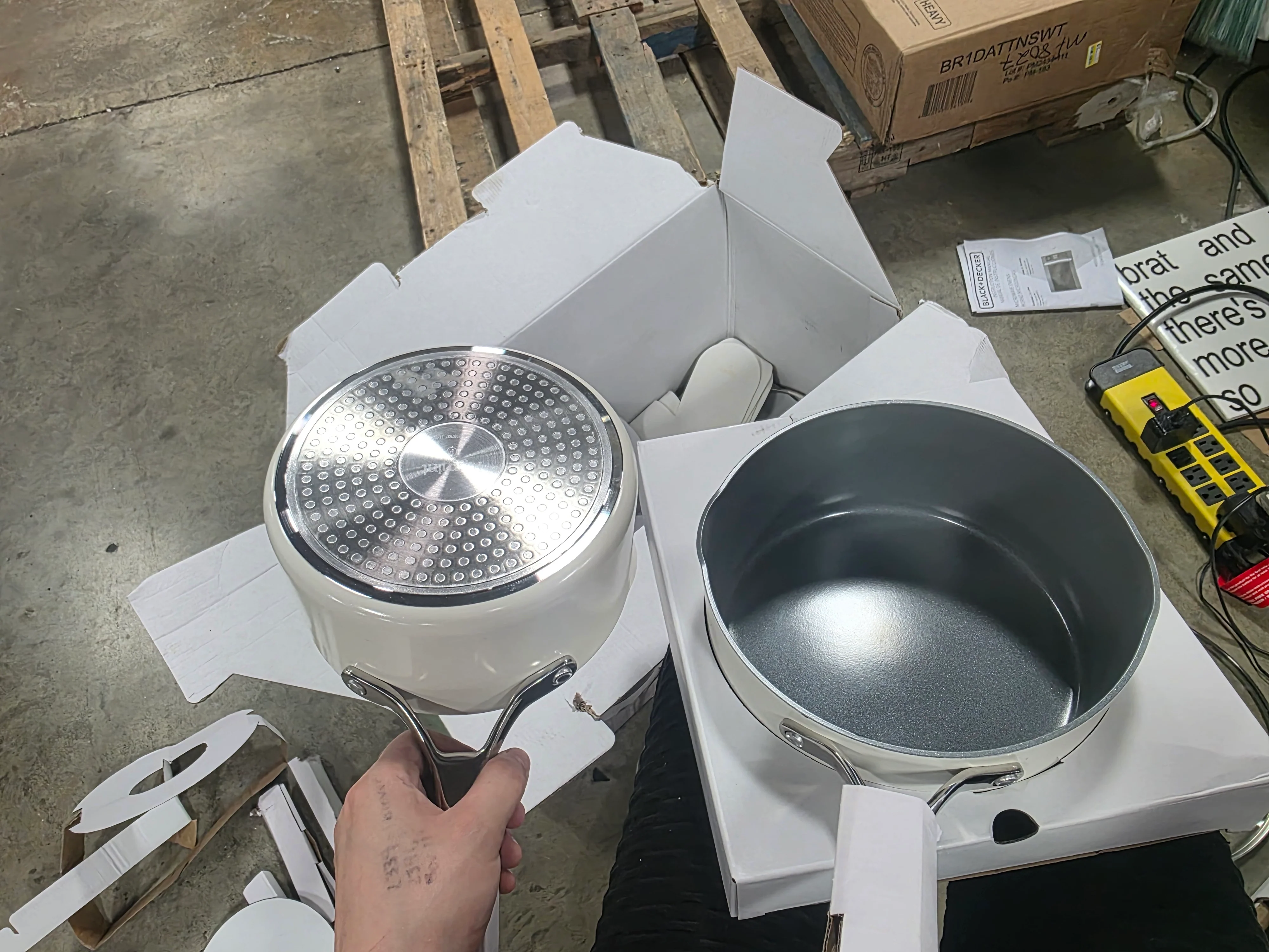 12pc Nonstick Ceramic Coated Aluminum Cookware Set - Image 16