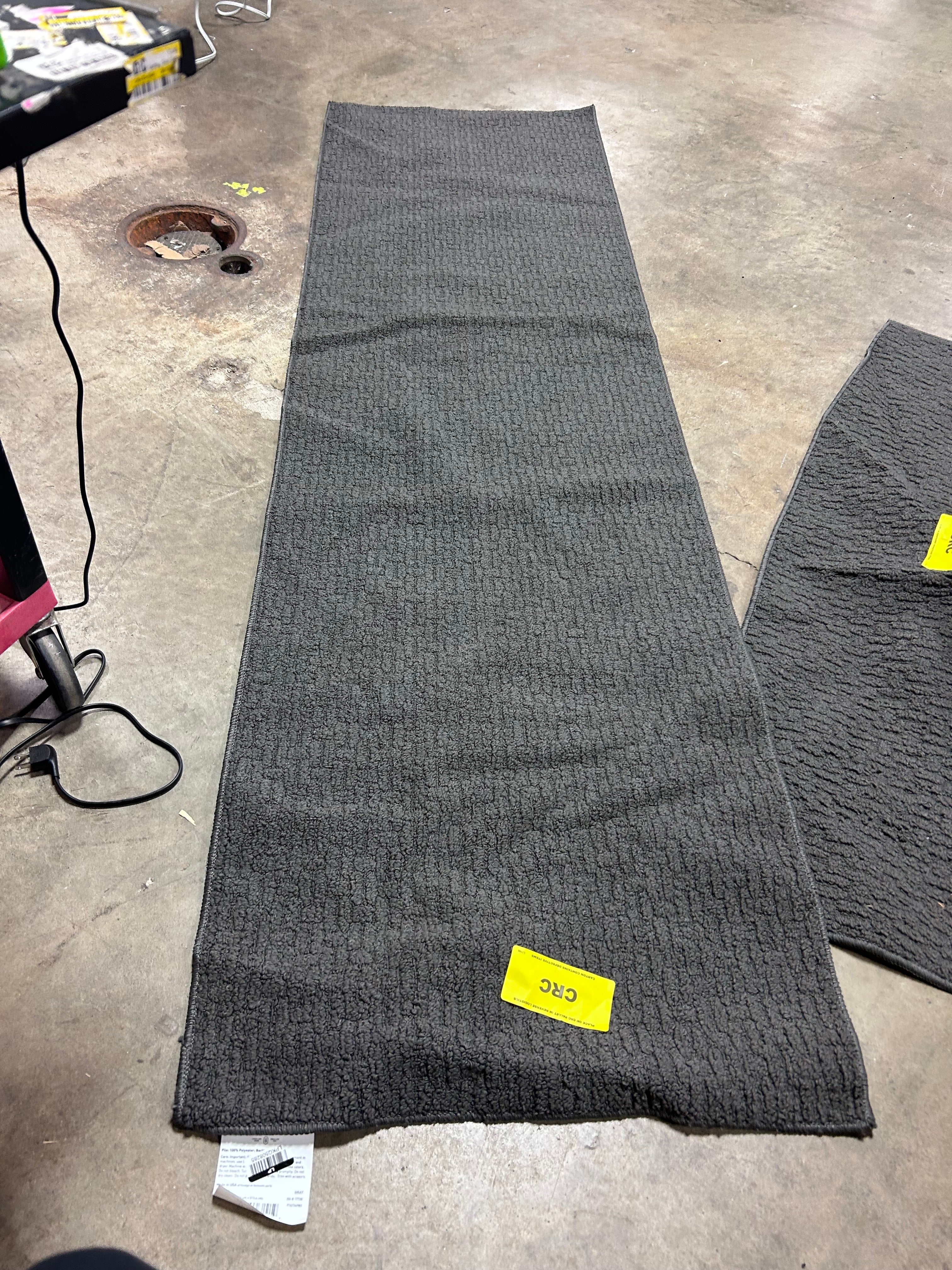 Washable Solid Machine Tufted Runner Rug Gray2'x7' - Image 5