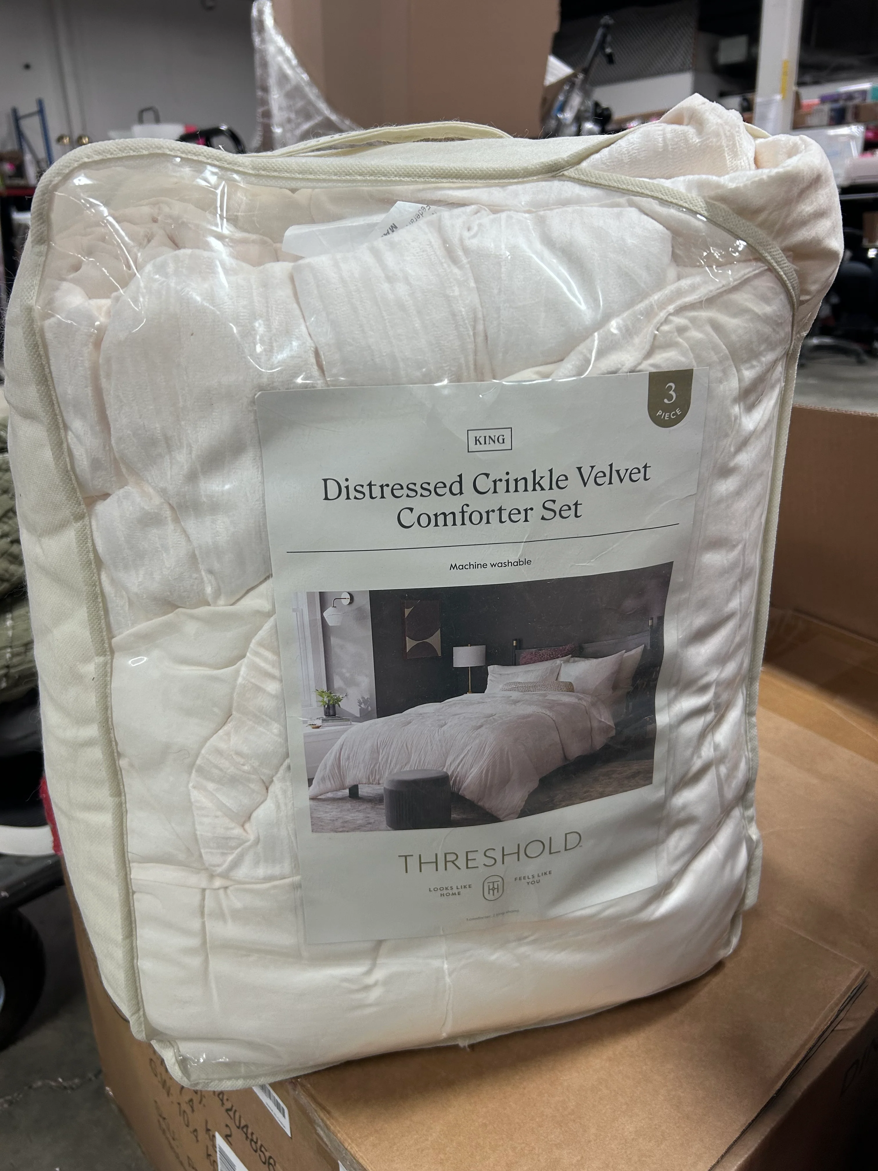 3pc King Luxe Distressed Crinkle Velvet Comforter and Sham Set Ivory - Image 6