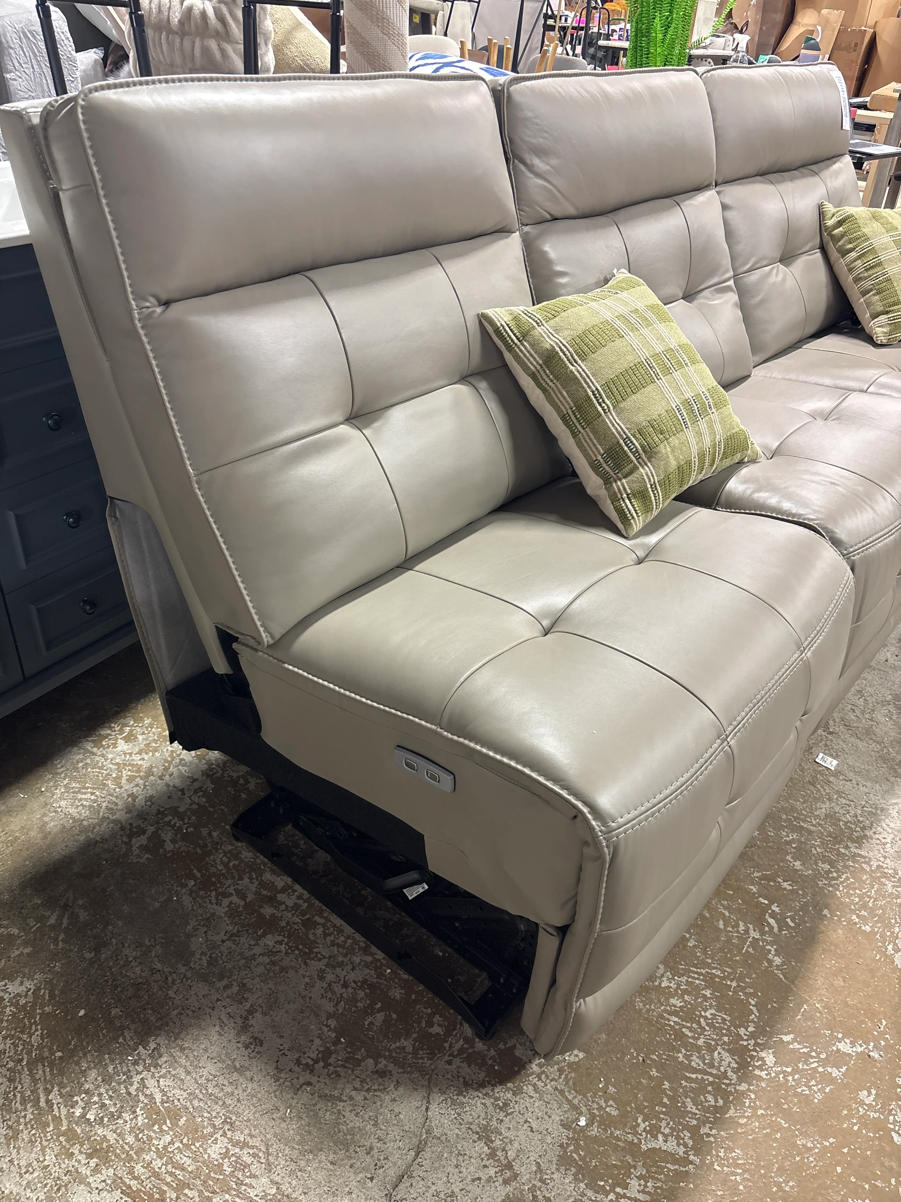 3pcs Canterbury Zero Gravity Modular Power Reclining Sectional SHOWROOM ITEM - Image 3