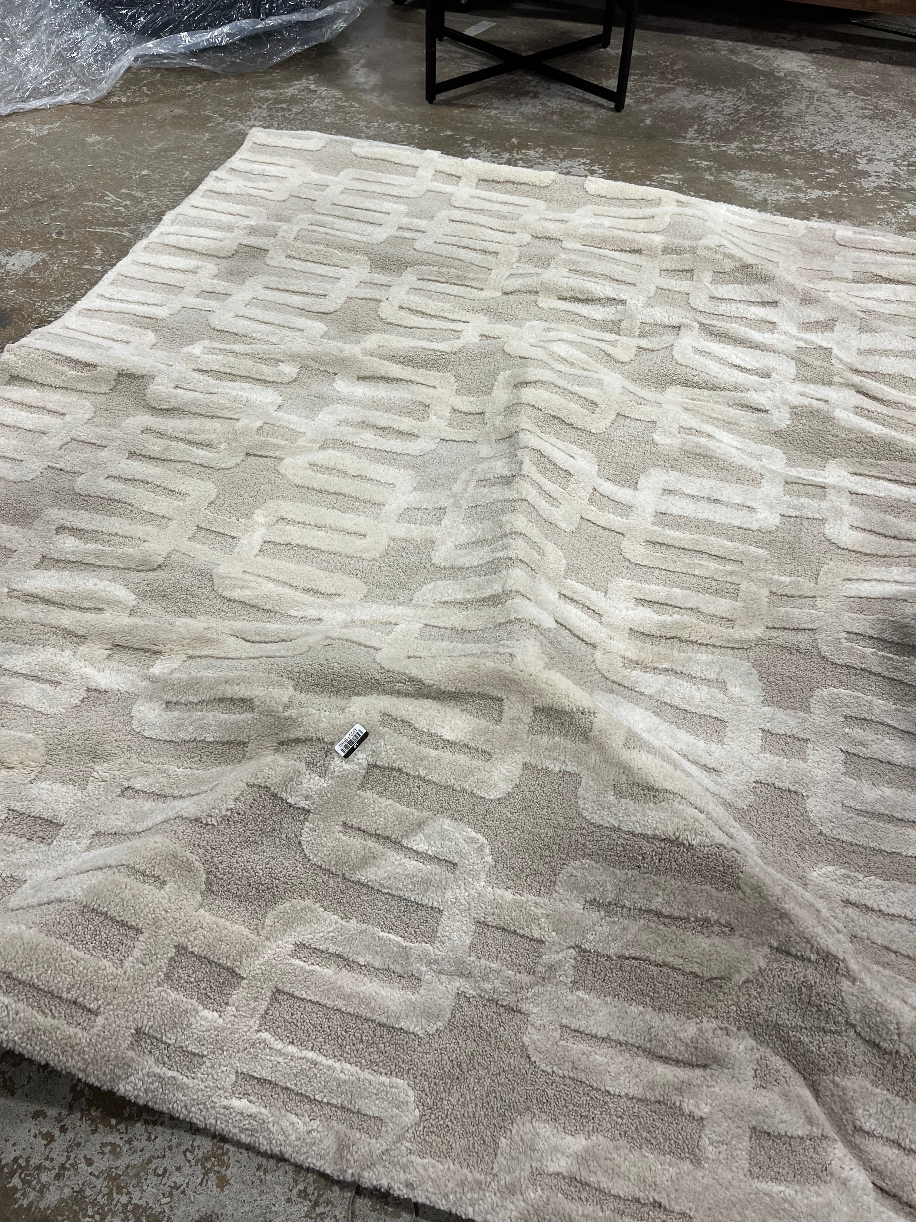 High Low Geo Area Rug Ivory 5'x7' - Image 5