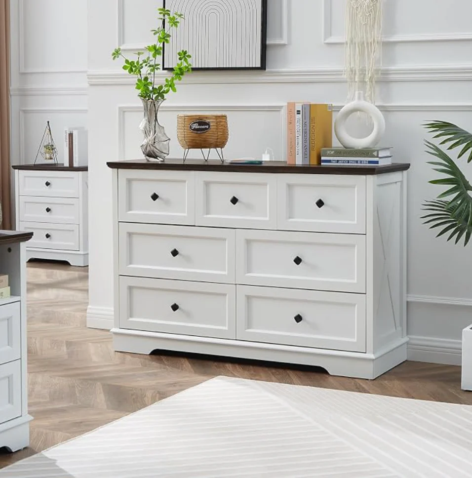 7 Drawers Dresser, Farmhouse Dresser Chest of Drawer for Bedroom, Modern Wood Drawers Dressers with Charging Station, Chest of Drawers Storage Cabinet for Living Room, Entryway, Hallway, White SHOWROOM ITEM