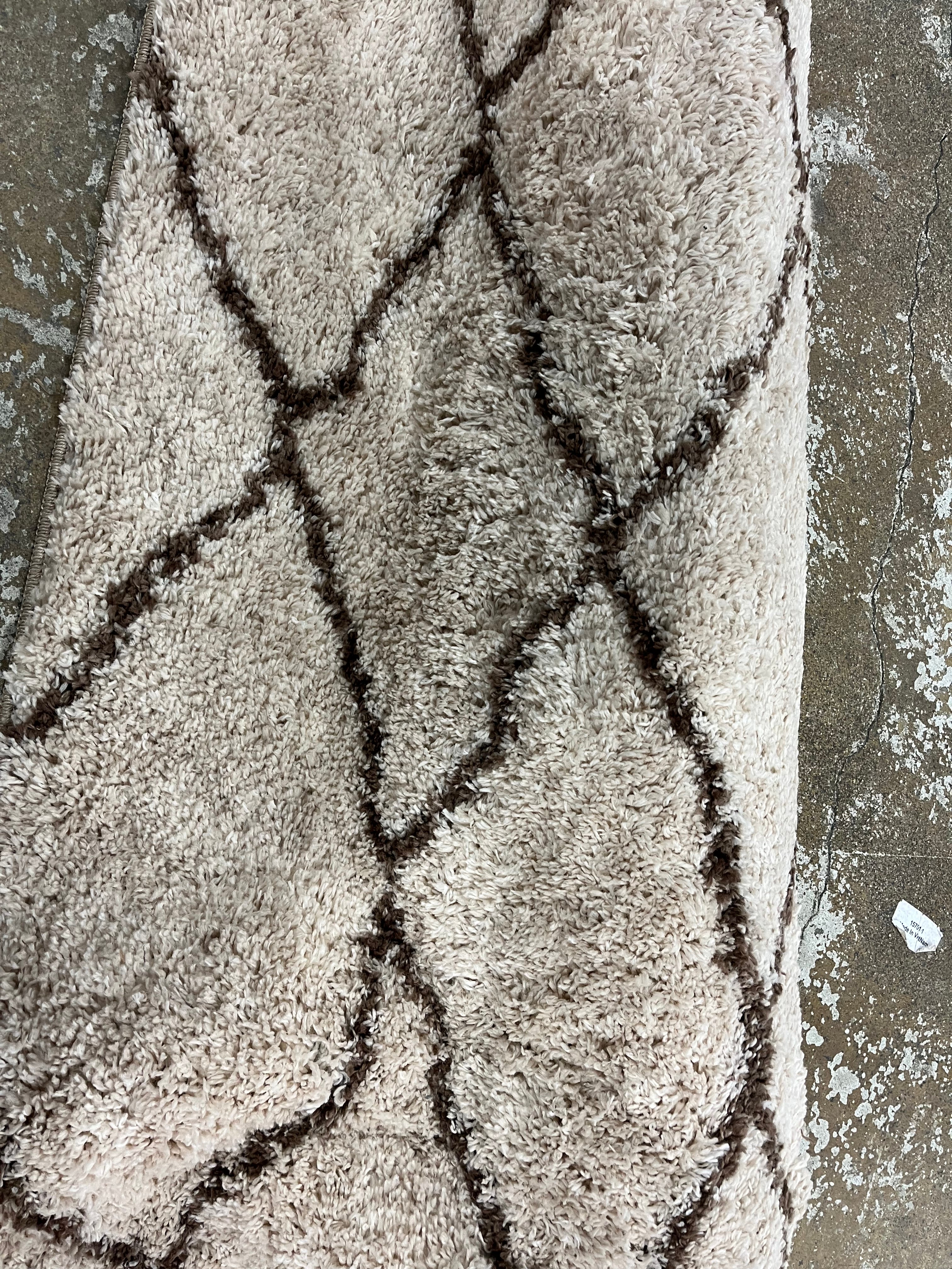 Organic Diamond Shag Area Rug Brown 7'x10' - Image 6