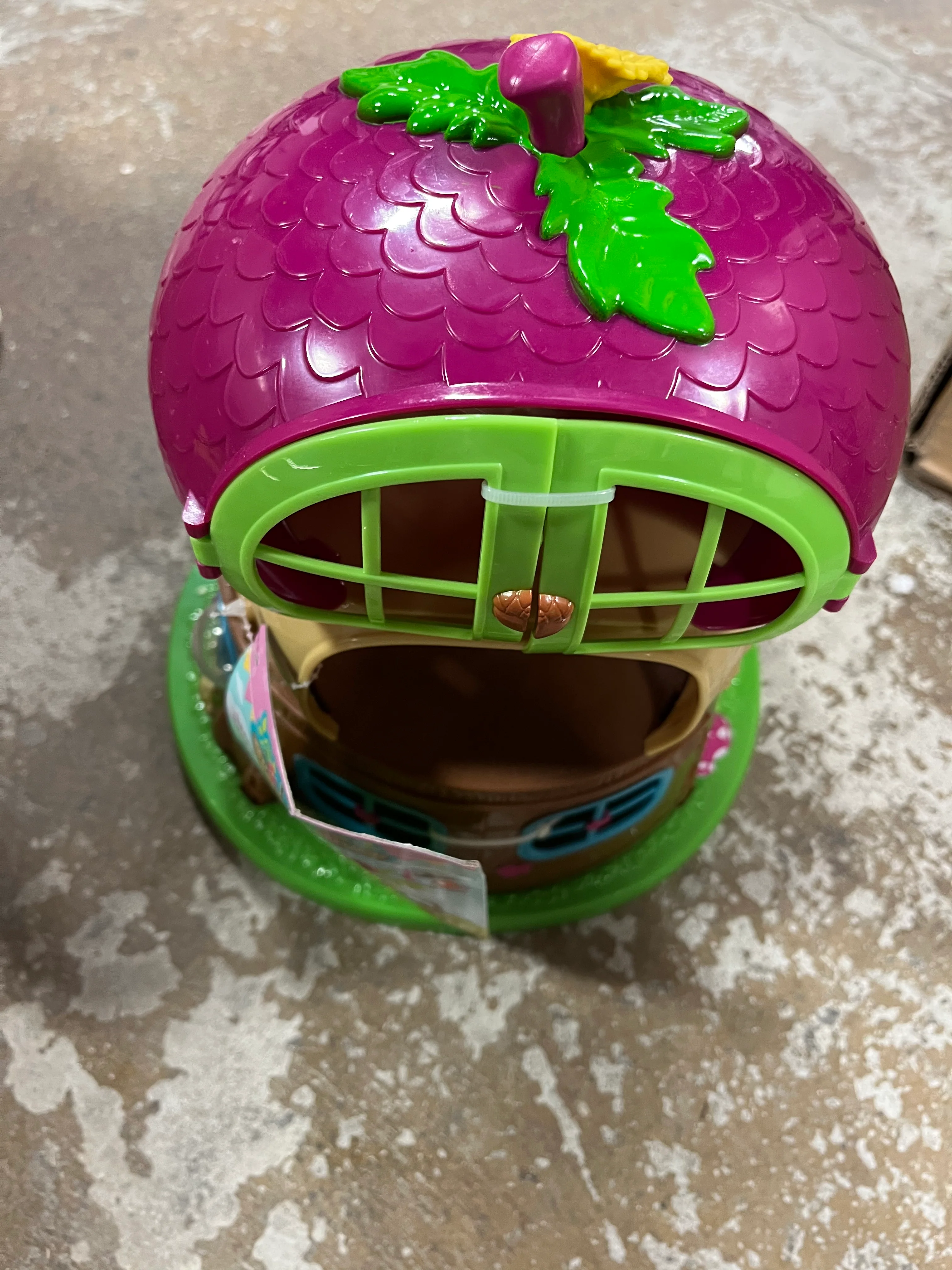 Acorn Treehouse Playhouse with Bobblehead Character - 2 TREEHOUSE - Image 7