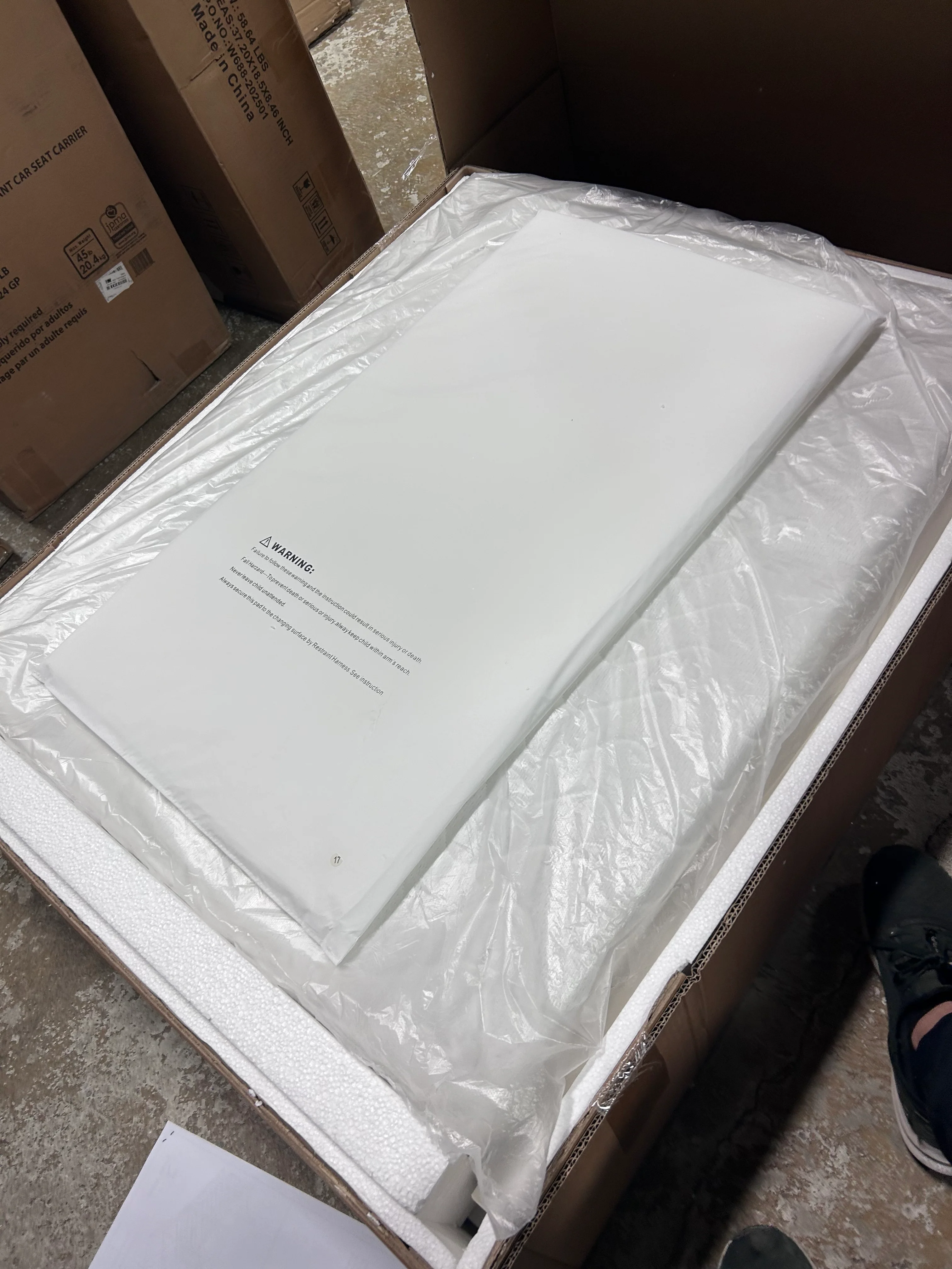 Anna 4 in 1 Full-Size Crib and Changing Table Combo in White - Image 7