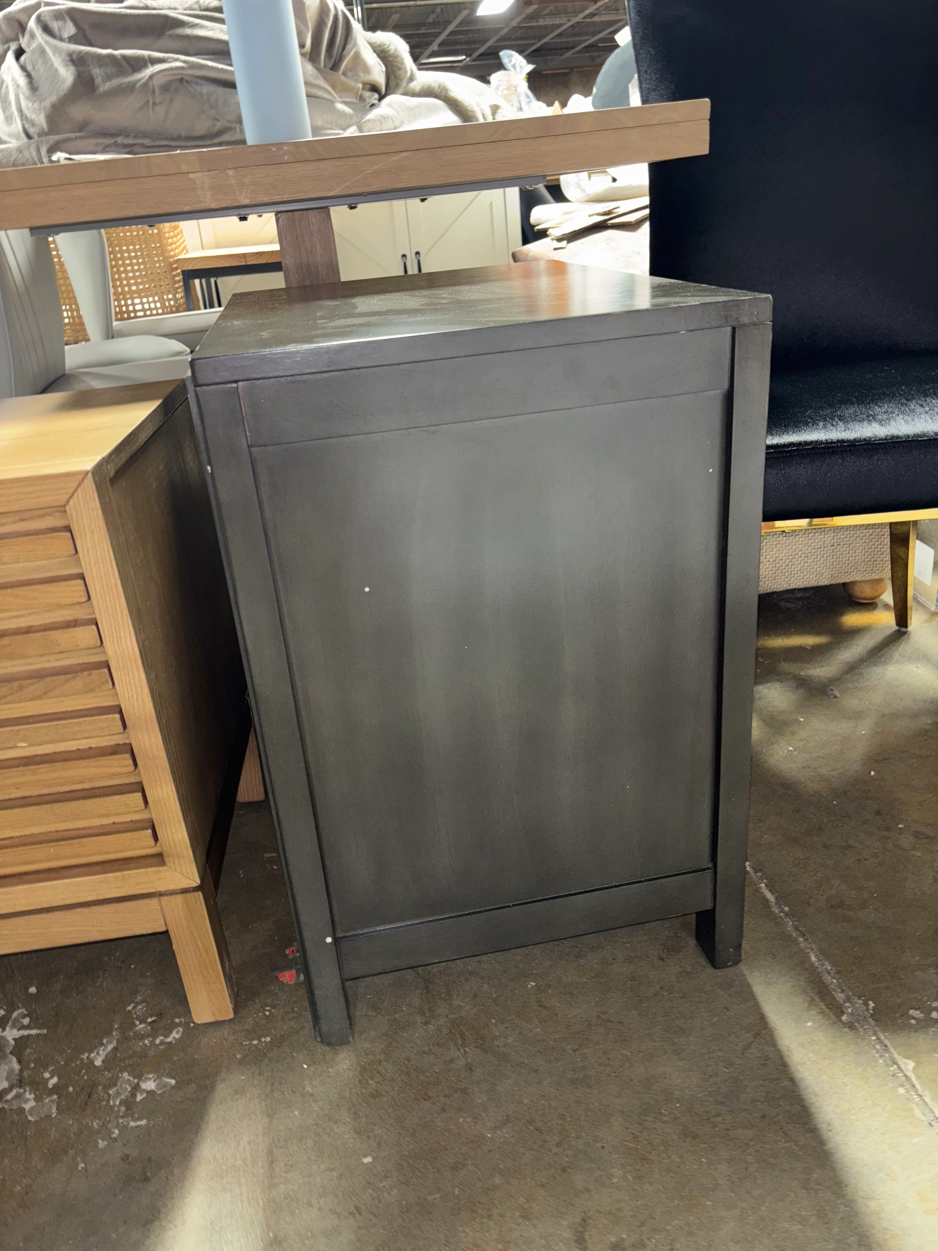 Berenice Gray Nightstand SHOWROOM ITEM - Image 3