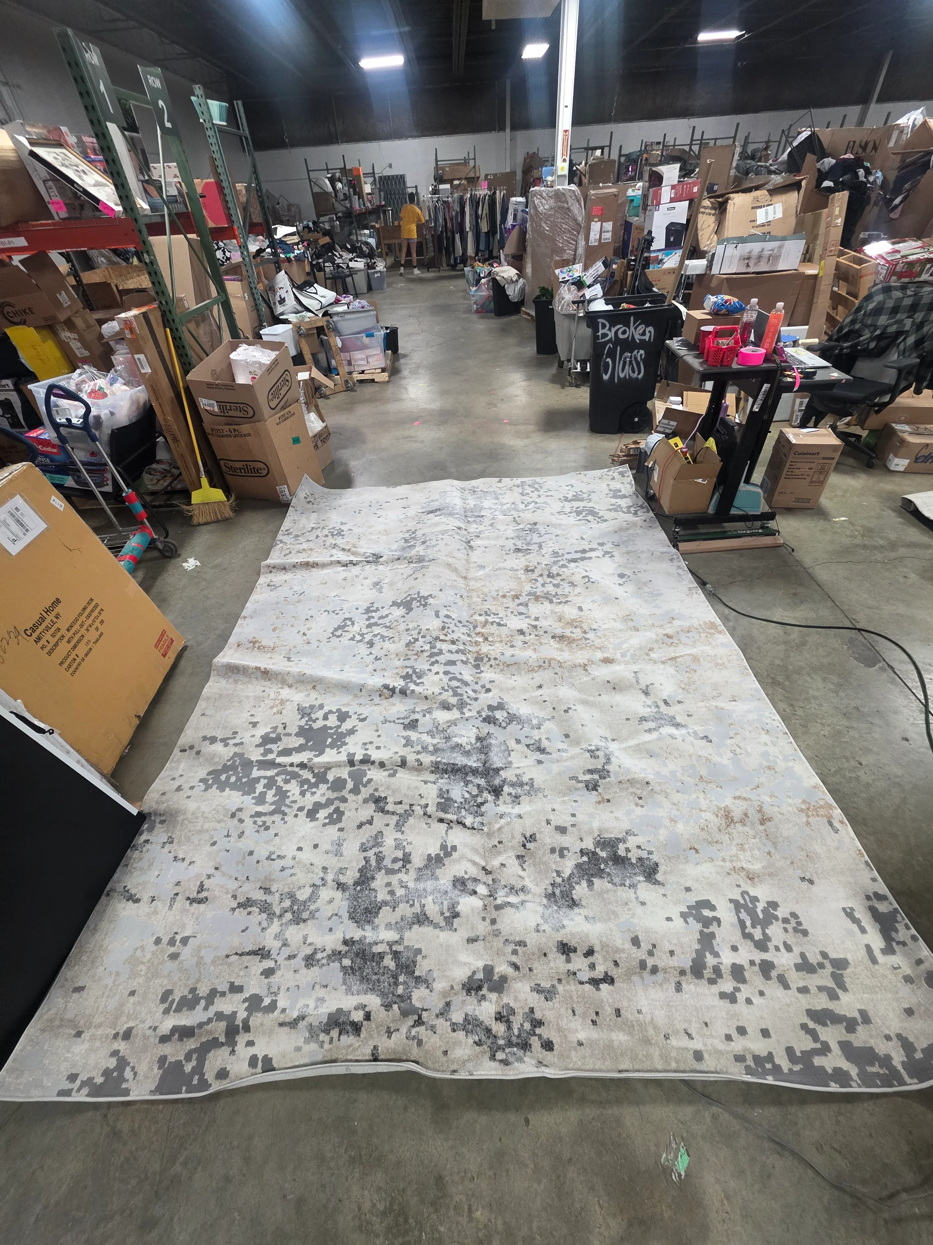 Chastin Modern Abstract Area Rug 9'x12' - Image 7