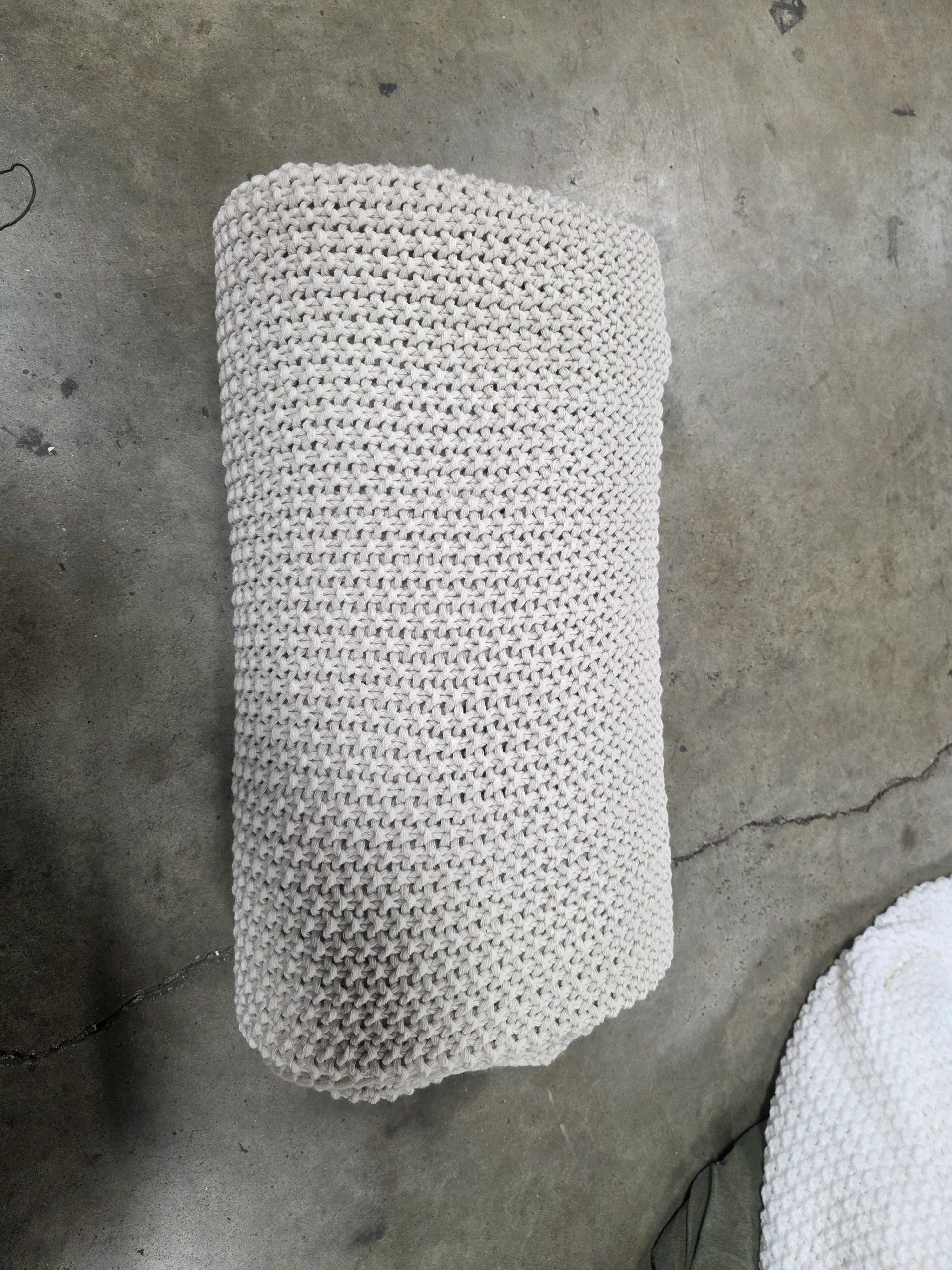 Chunky Knit Bed Blanket - King - Image 5