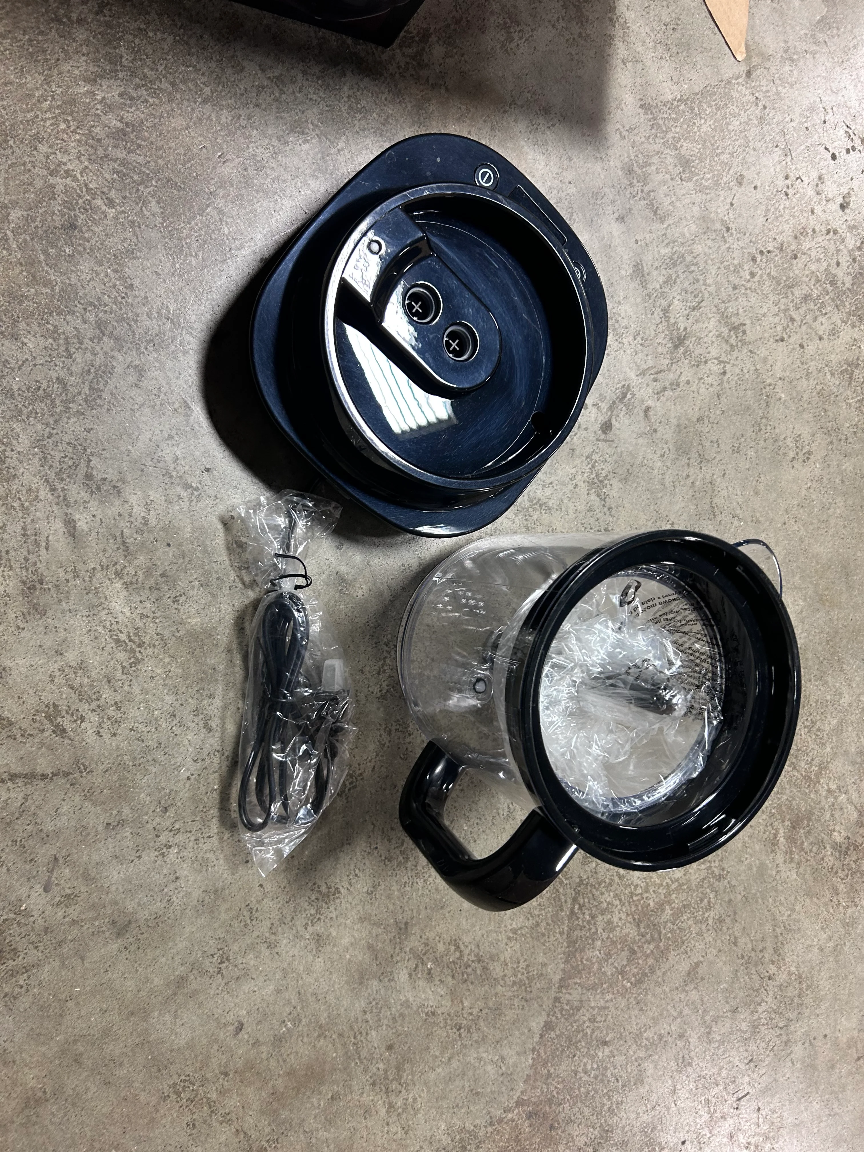 Cold Brew Coffee Maker - Black - Image 4
