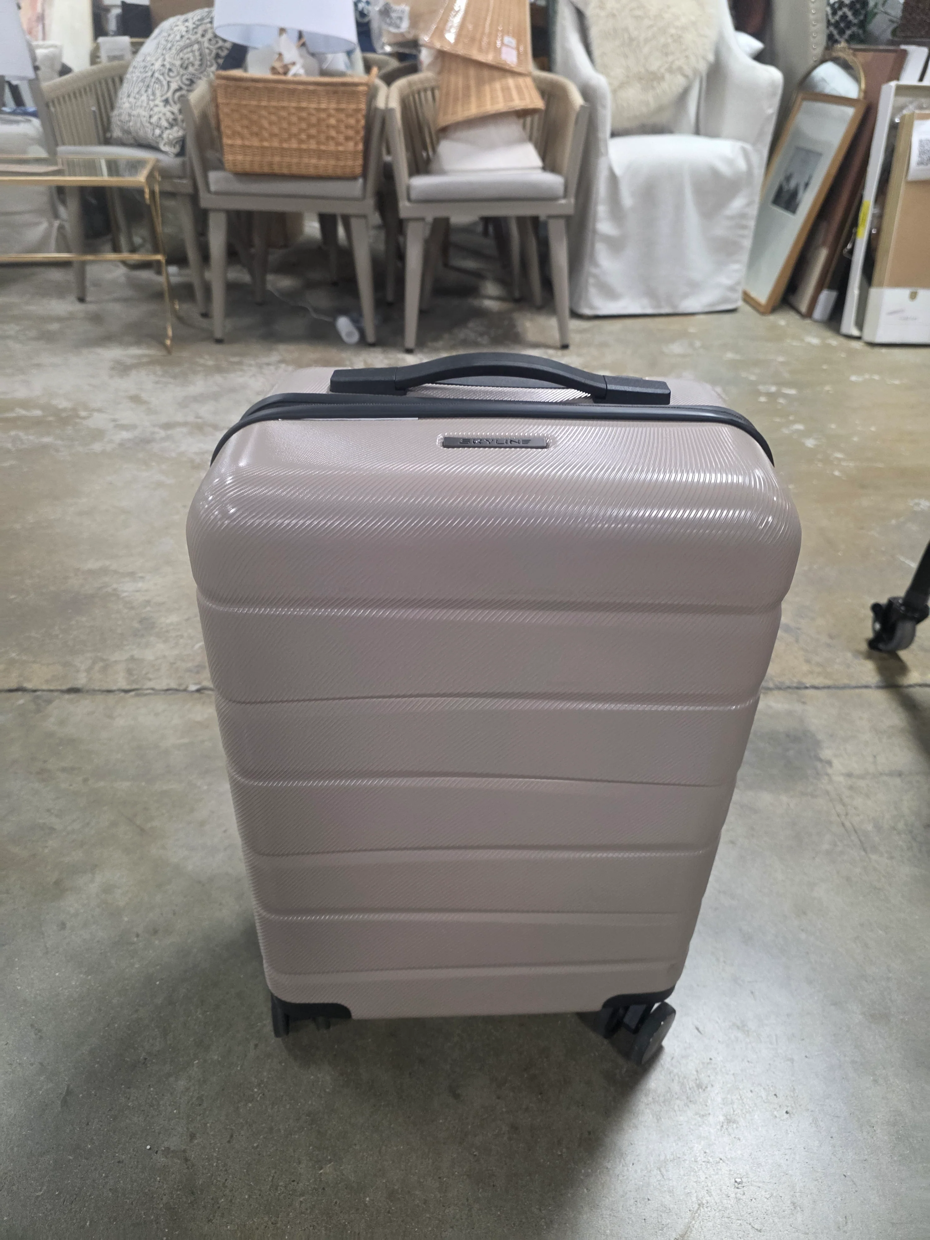 Hardside Carry On Spinner Suitcase - Image 7