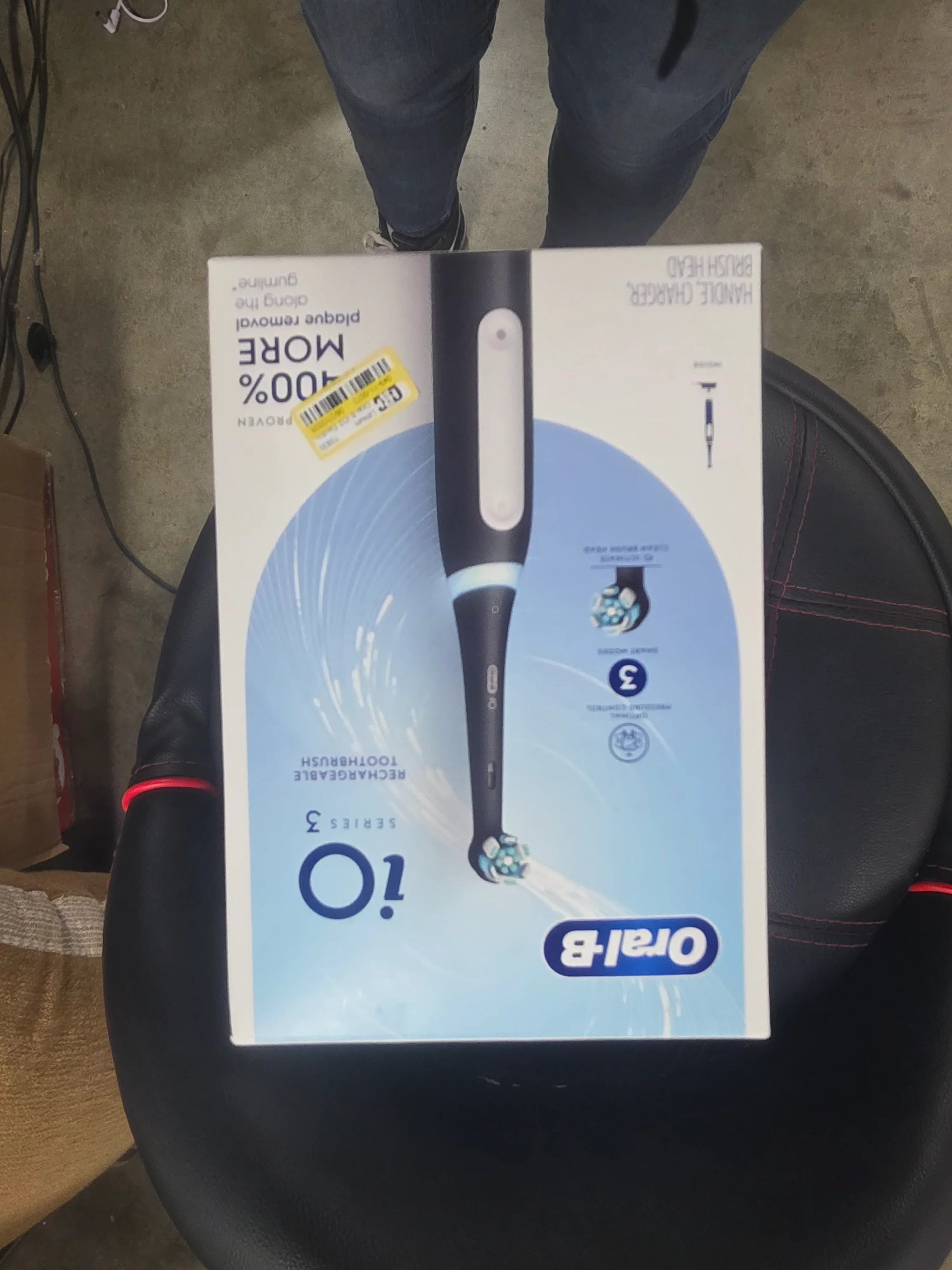 iO Series 3 Electric Toothbrush with Brush Head - Image 6