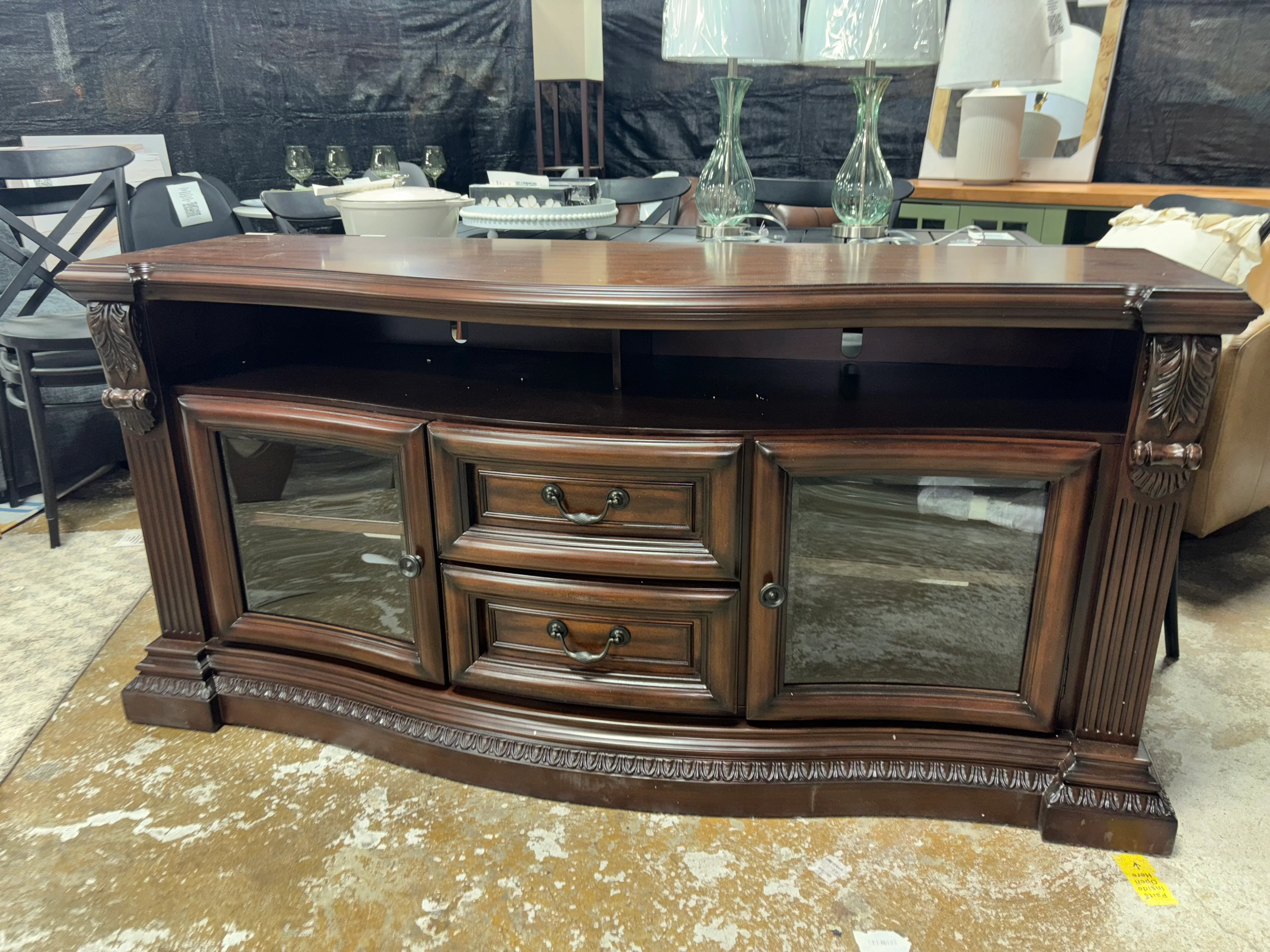 Coria TV Stand for TVs up to 75" SHOWROOM ITEM - Image 2