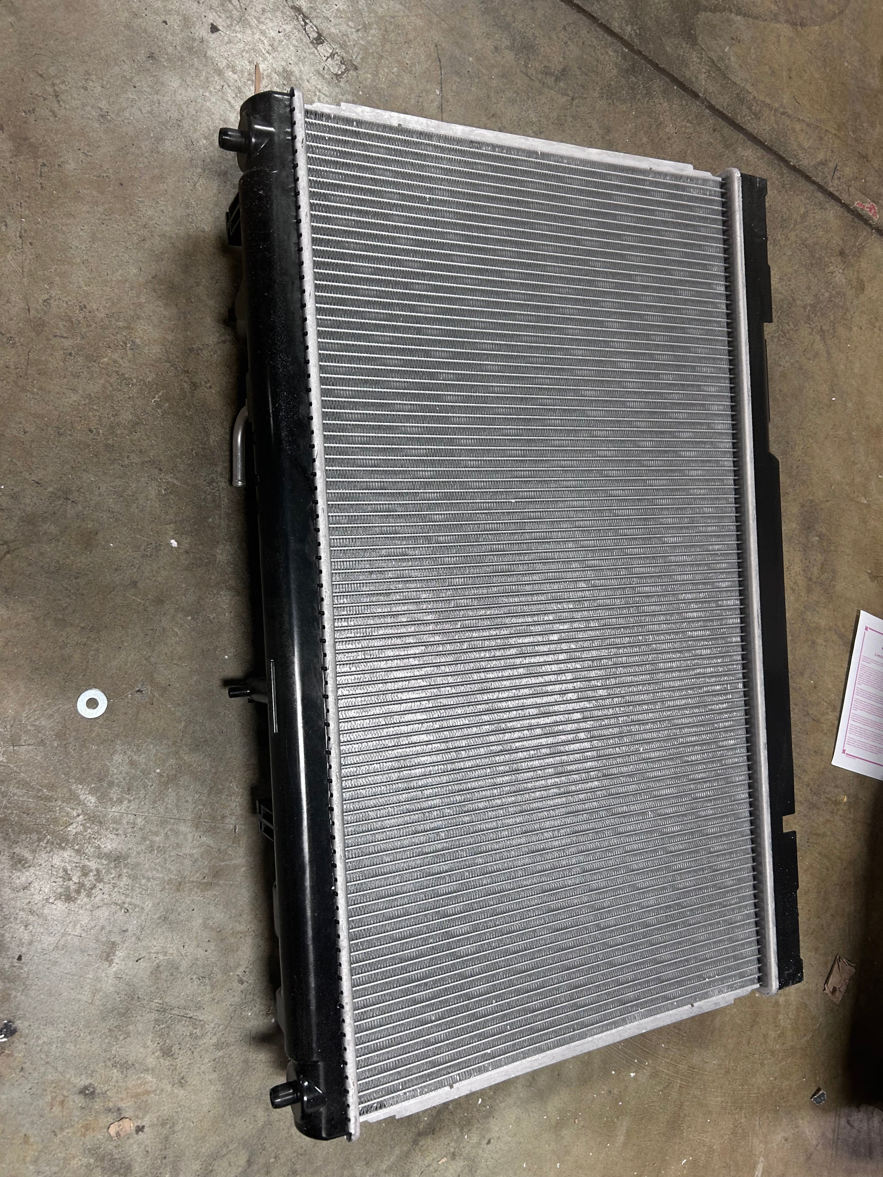 CSF RADIATOR TOYOTA CAMRY USA BUILT - Image 3