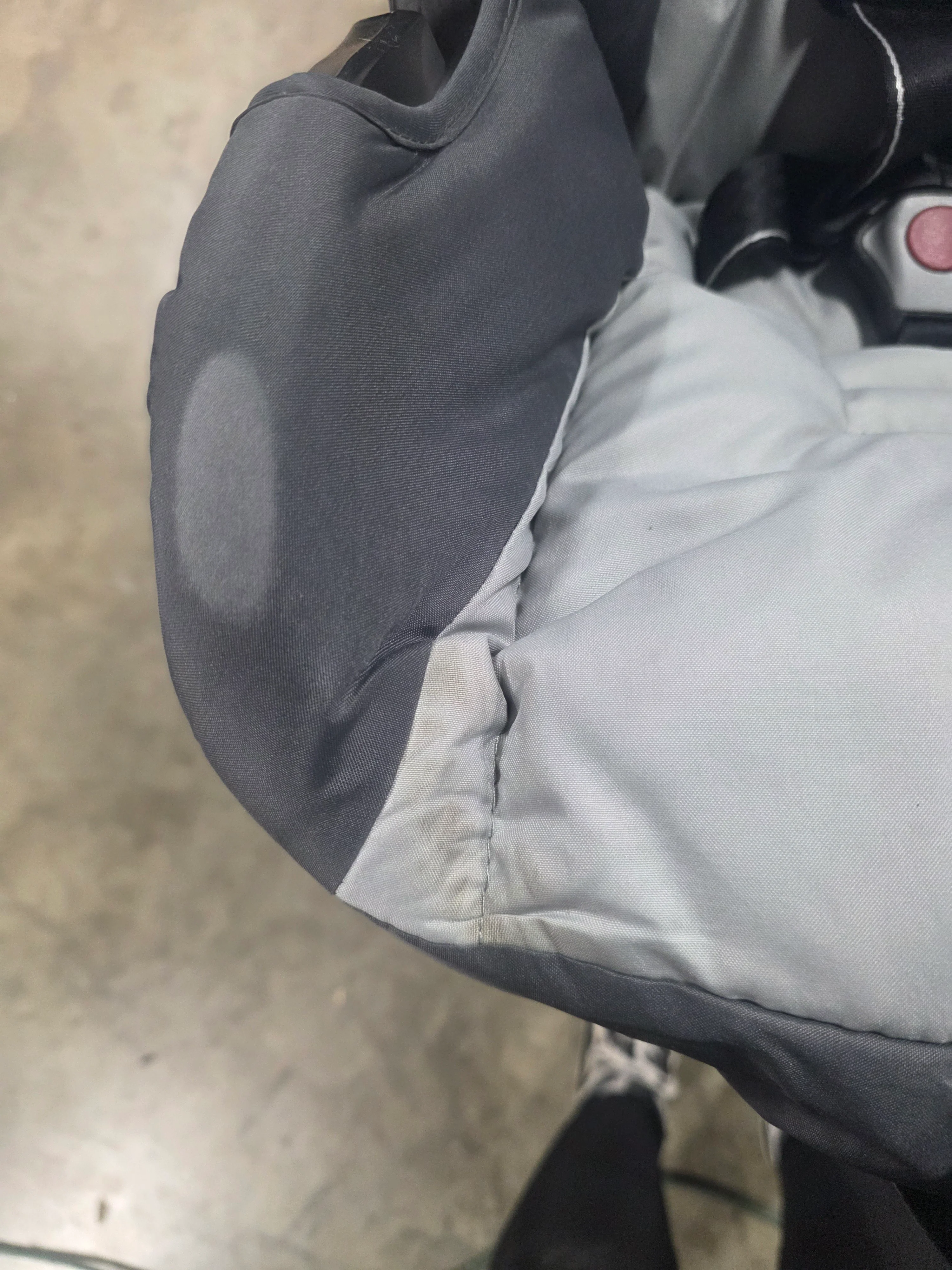 Expedition Jogger Travel System with EZ-Lift Infant Car Seat - Image 8