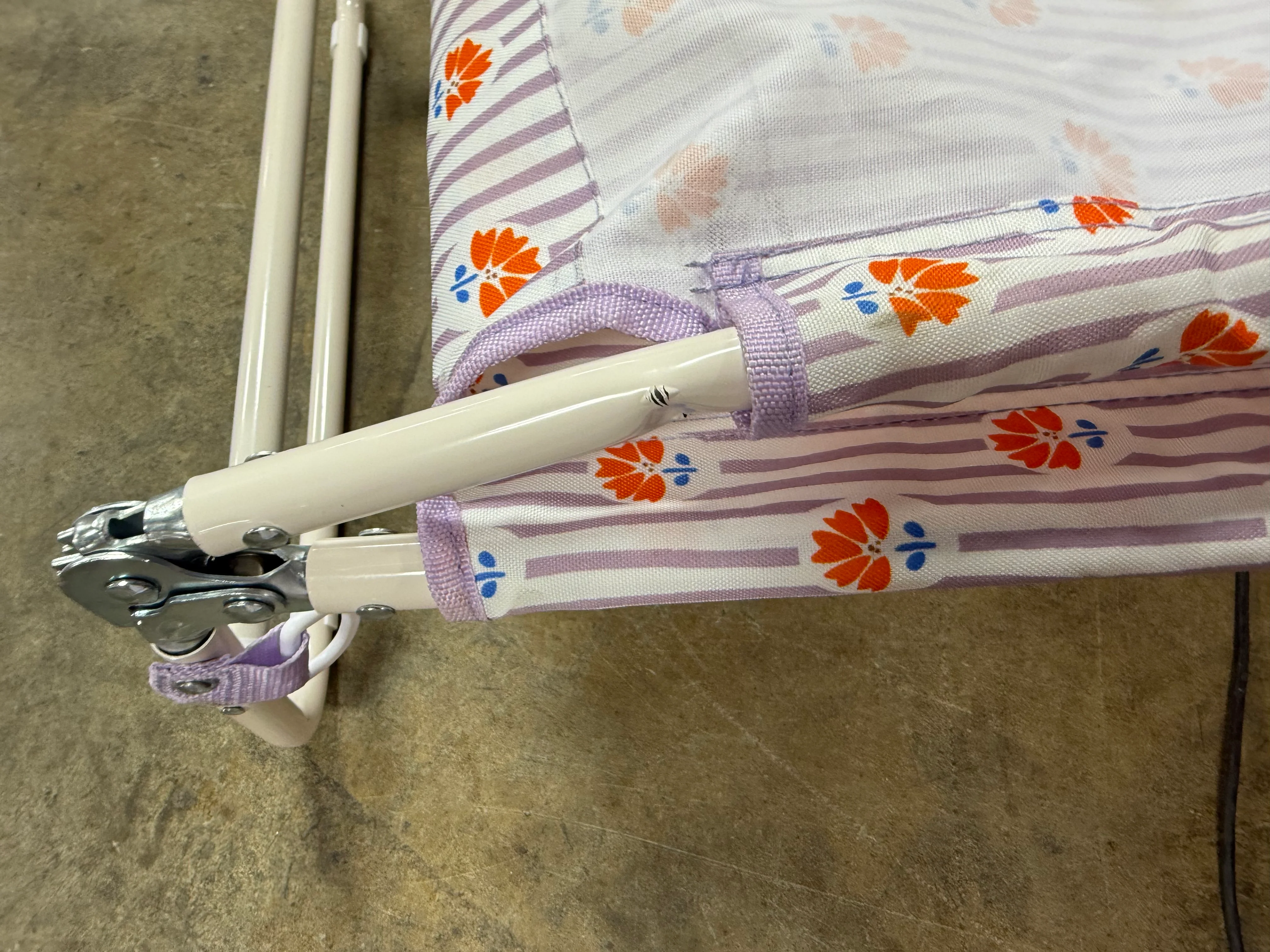 Folding Beach Tanning Chair Orange Floral - Image 8
