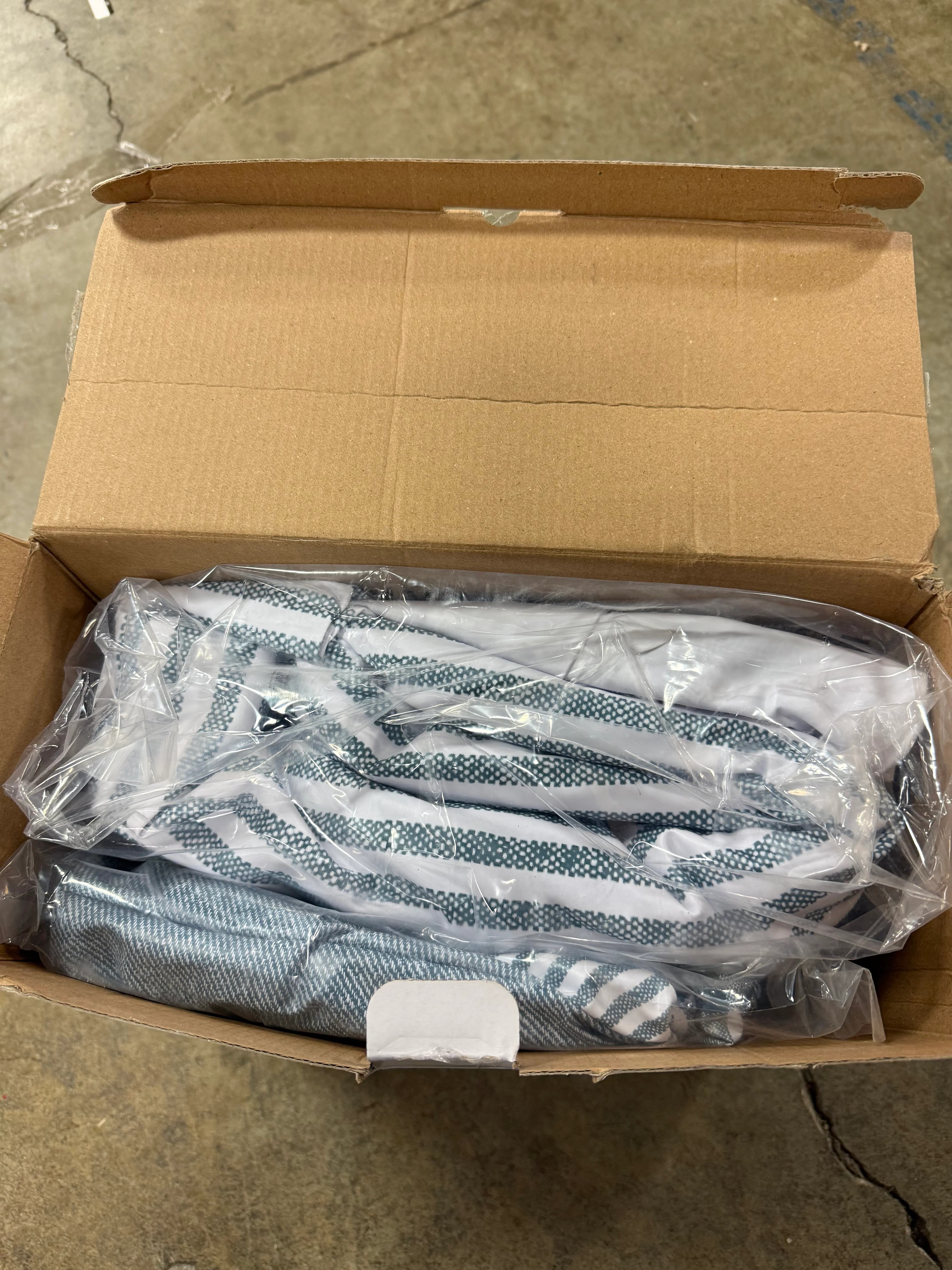 Garland Arch Play Sprinkler - Linen Stripe - Image 6
