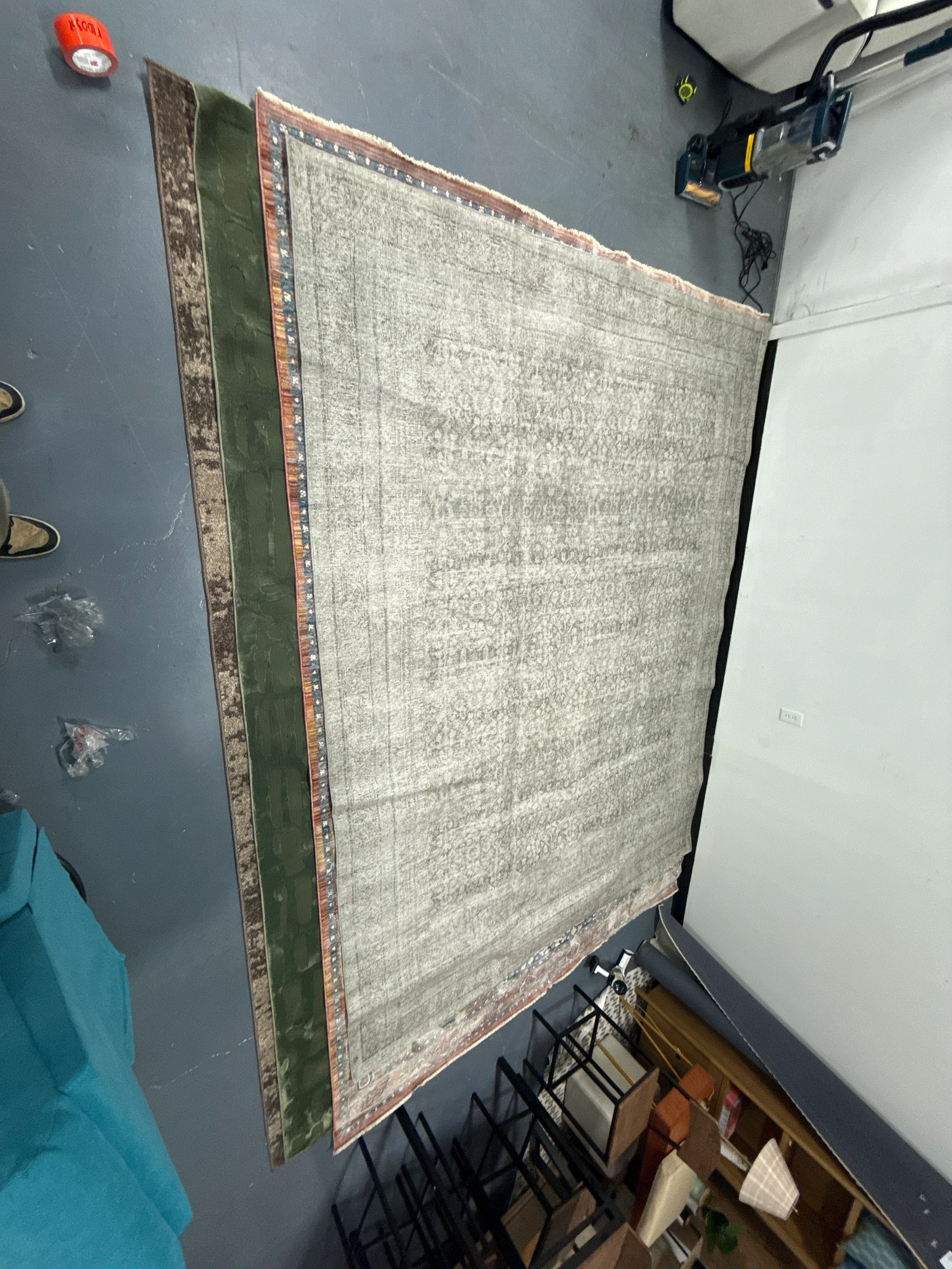 Hillstone Collection Giorgina Traditional Vintage Medallion Area Rug 9'x12' SHOWROOM ITEM - Image 6