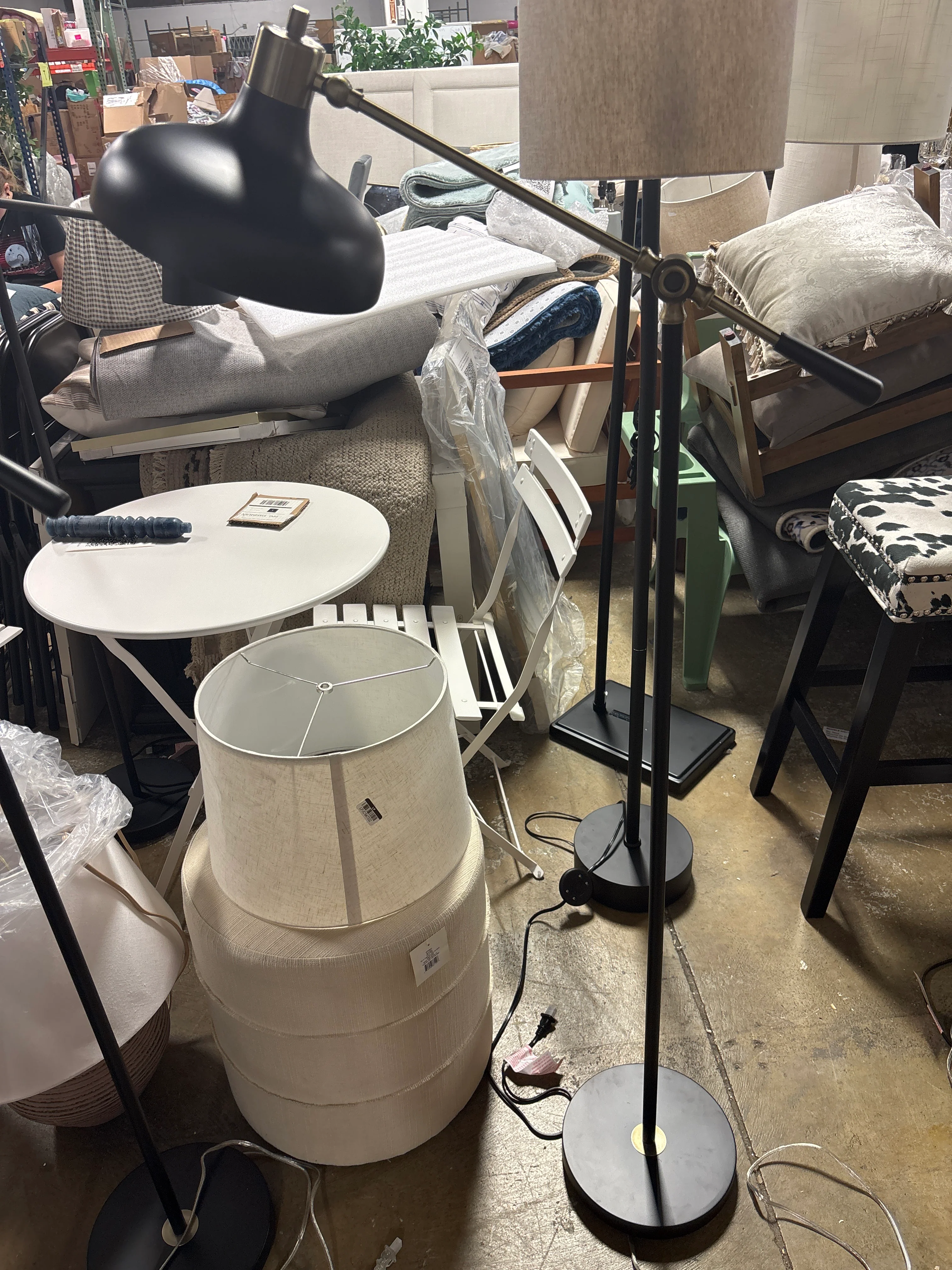 HOMCOM Adjustable Floor Lamps for Living Room - Black & Gold SHOWROOM ITEM - Image 2