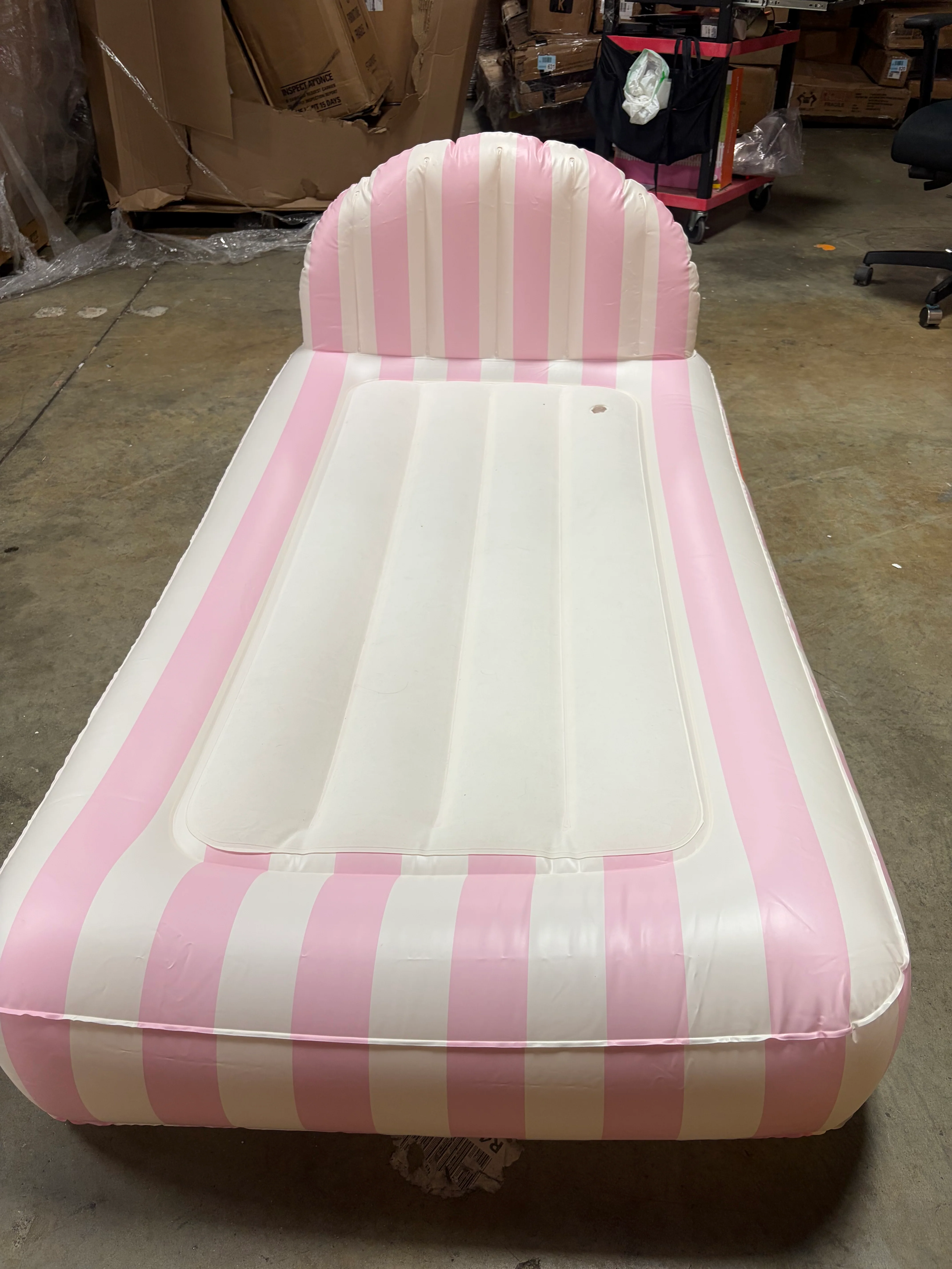 Light Pink Stripe Kids' Sleepover Twin Air Mattress Bed with Electric Pump - Image 6