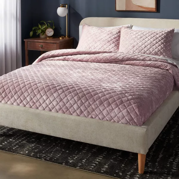 Luxe Diamond Stitch Velvet Quilt - Full/Queen - Image 3