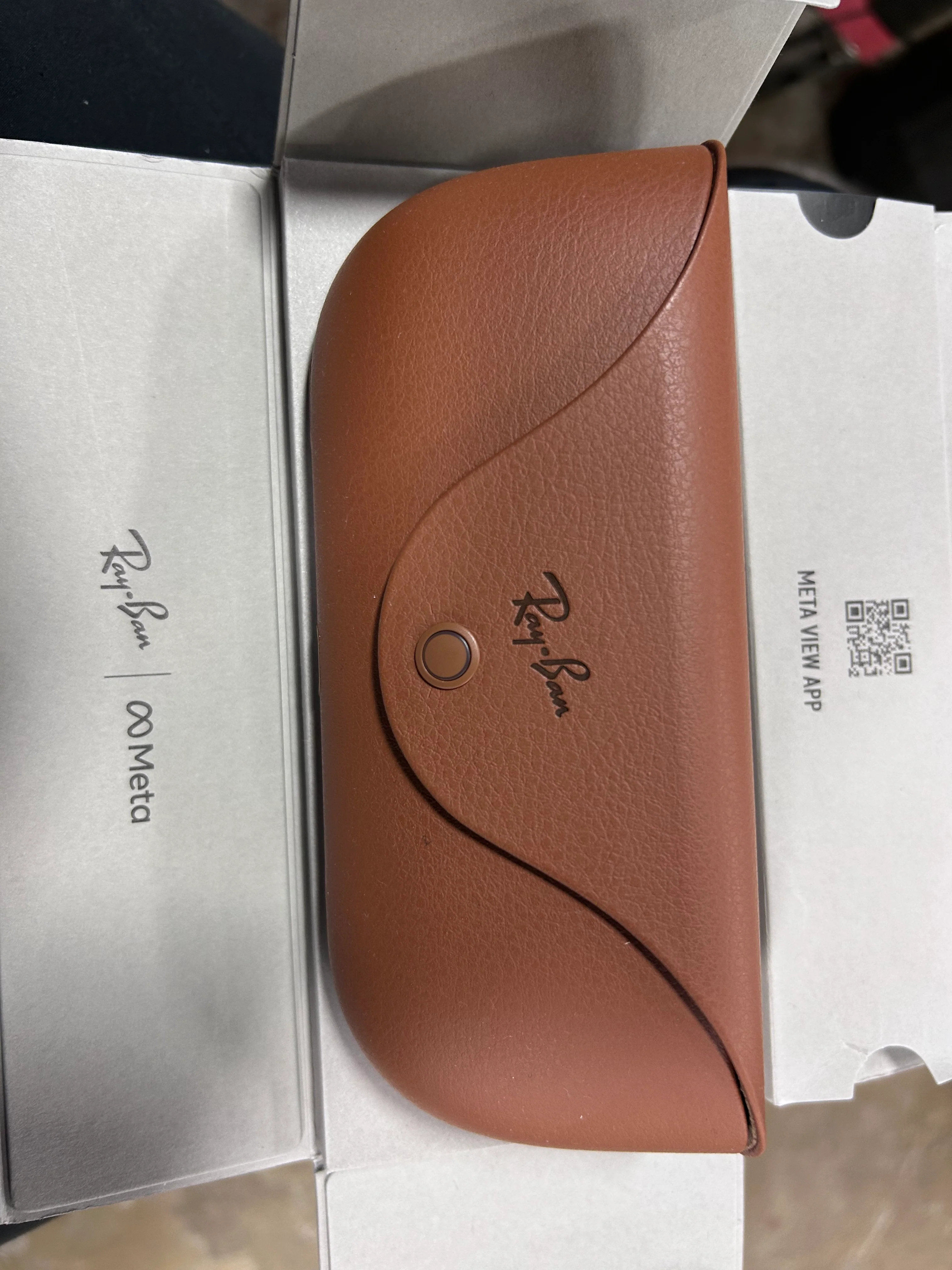 Meta Rayban Headliner - (Gen 1) Shiny Black, Polarized Green - Image 8