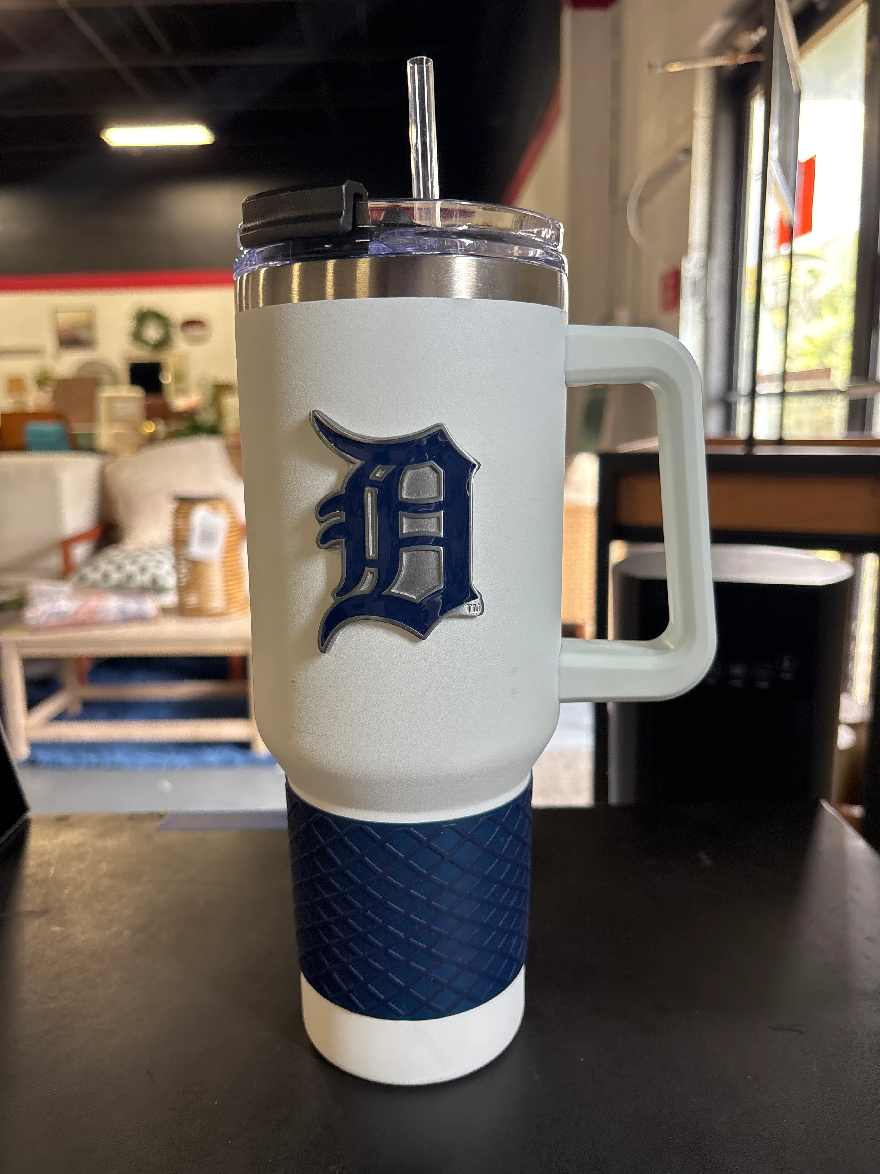 MLB Detroit Tigers Colossus Travel Mug SHOWROOM ITEM - Image 2