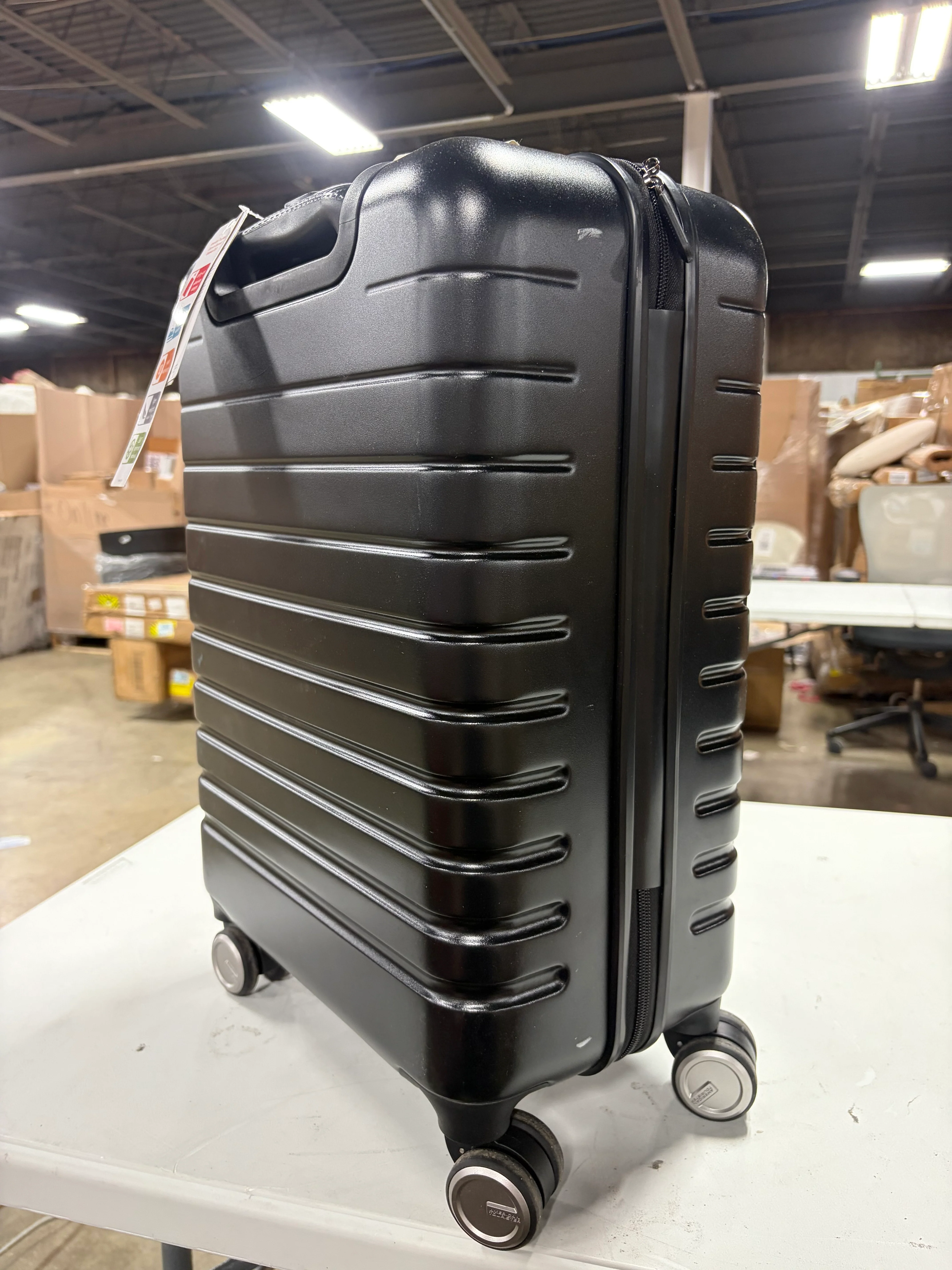 Open Front Hardside Carry On Spinner Suitcase - Black - Image 7