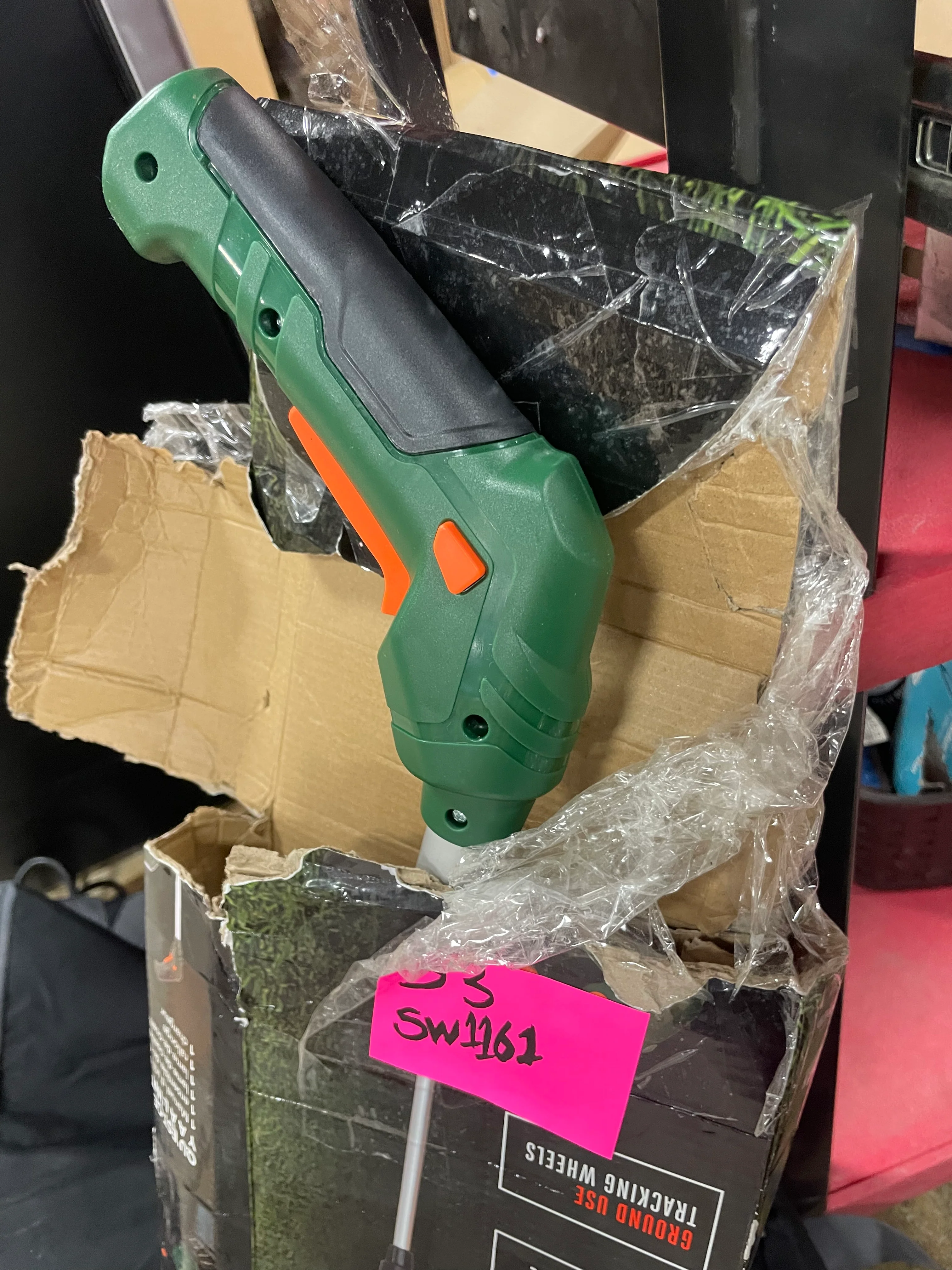 Outdoor Power Tools Cordless Lithium Shrub & Shear w/ Pole - Image 9