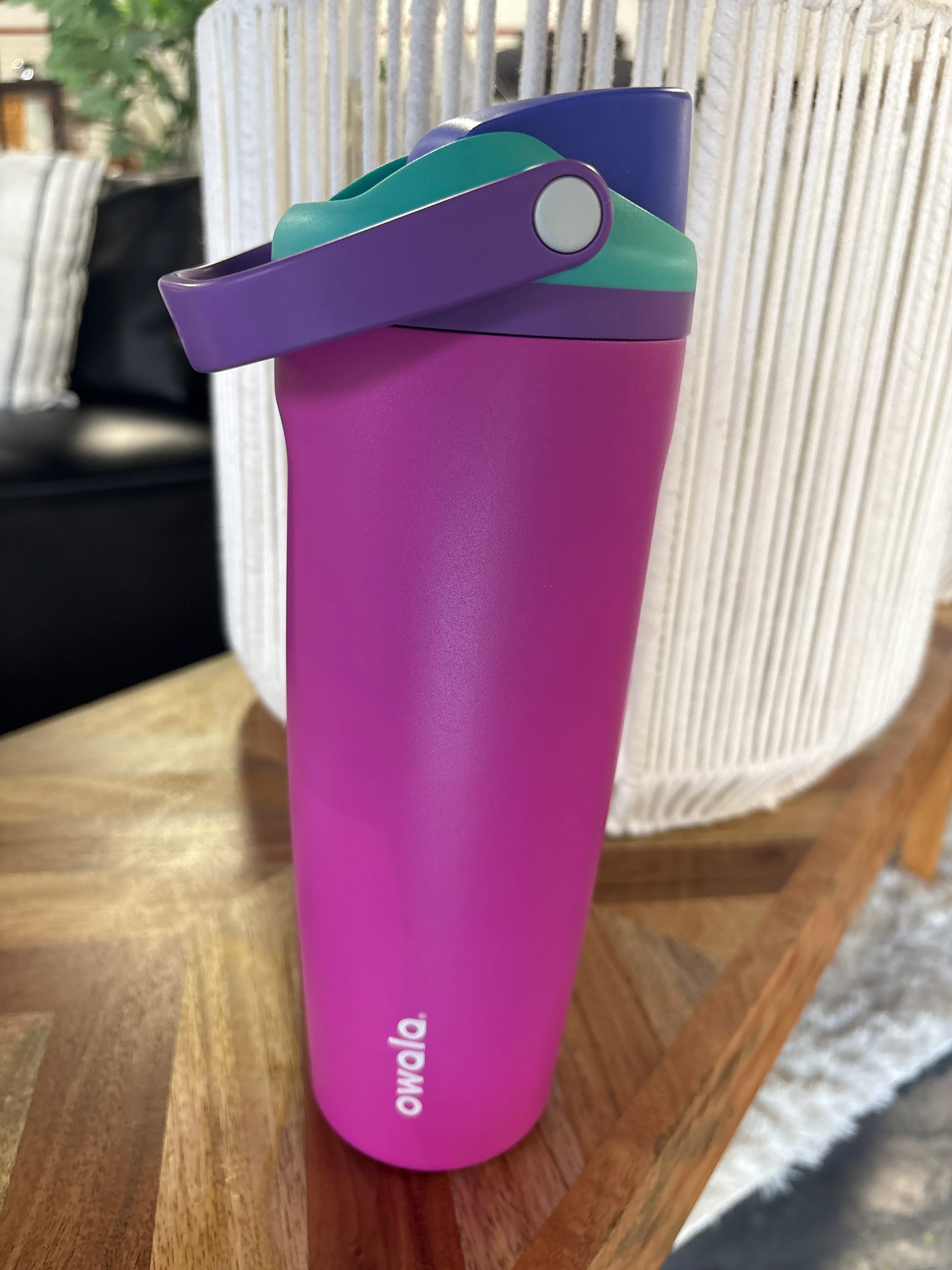 Owala 30oz FreeSip Sway Stainless Water Bottle SHOWROOM ITEM