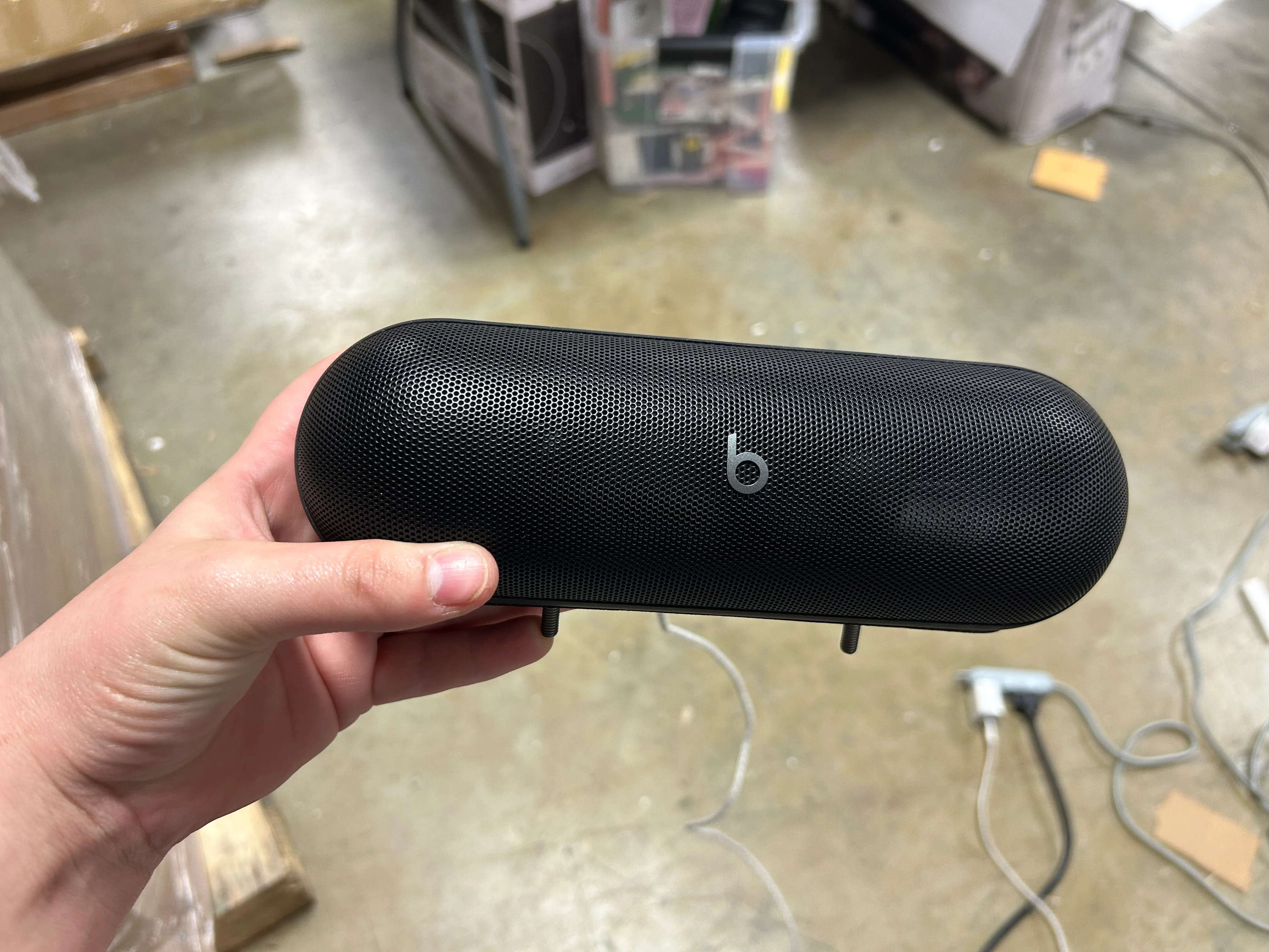 Pill Wireless Bluetooth Speaker - Matte Black - Image 6