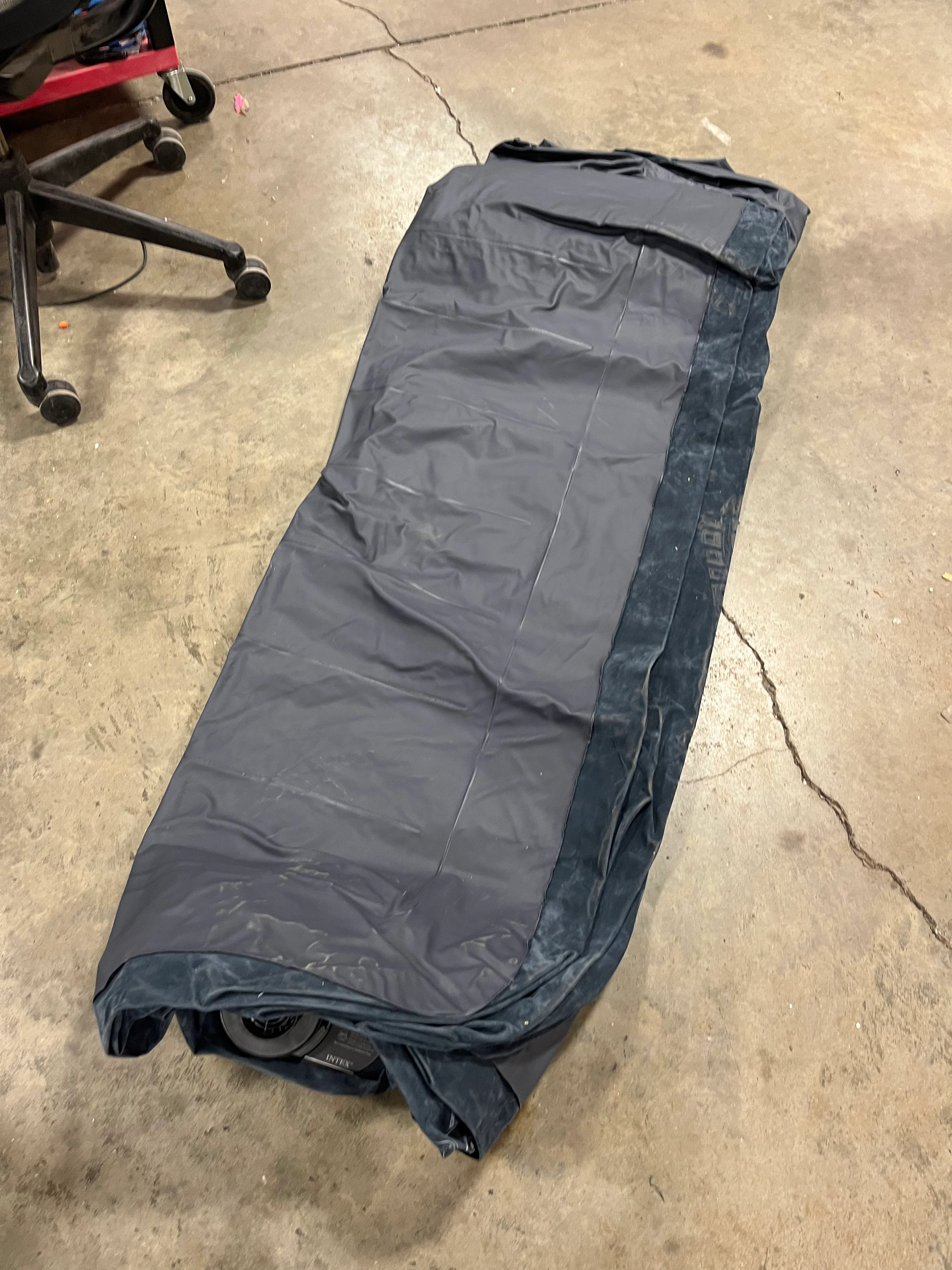 Pillow Top Air Mattress with Electric Pump and Headboard - Queen, - Image 7