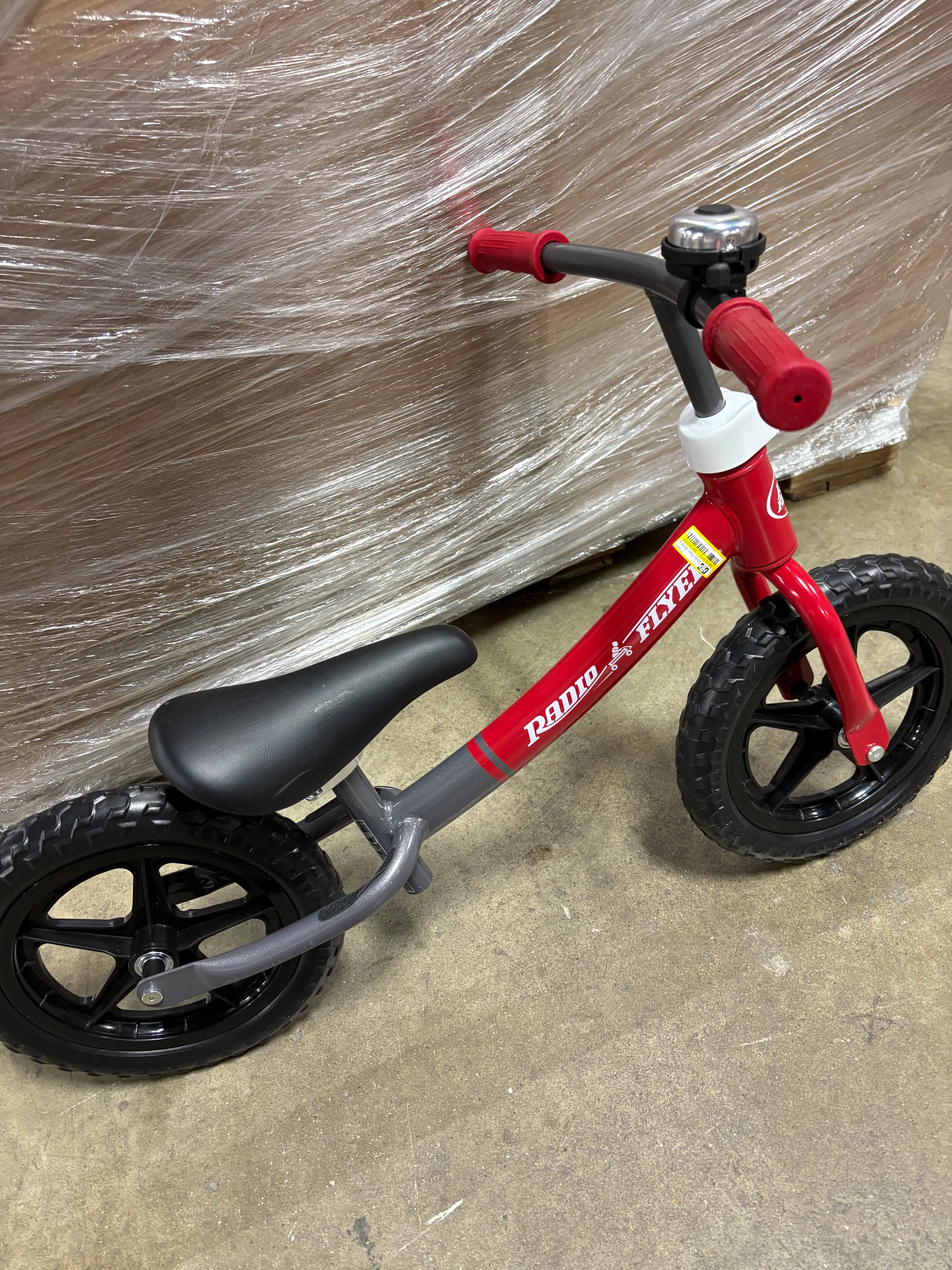 Radio Flyer Glide and Go Pro 12" Kids' Balance Bike - Image 3
