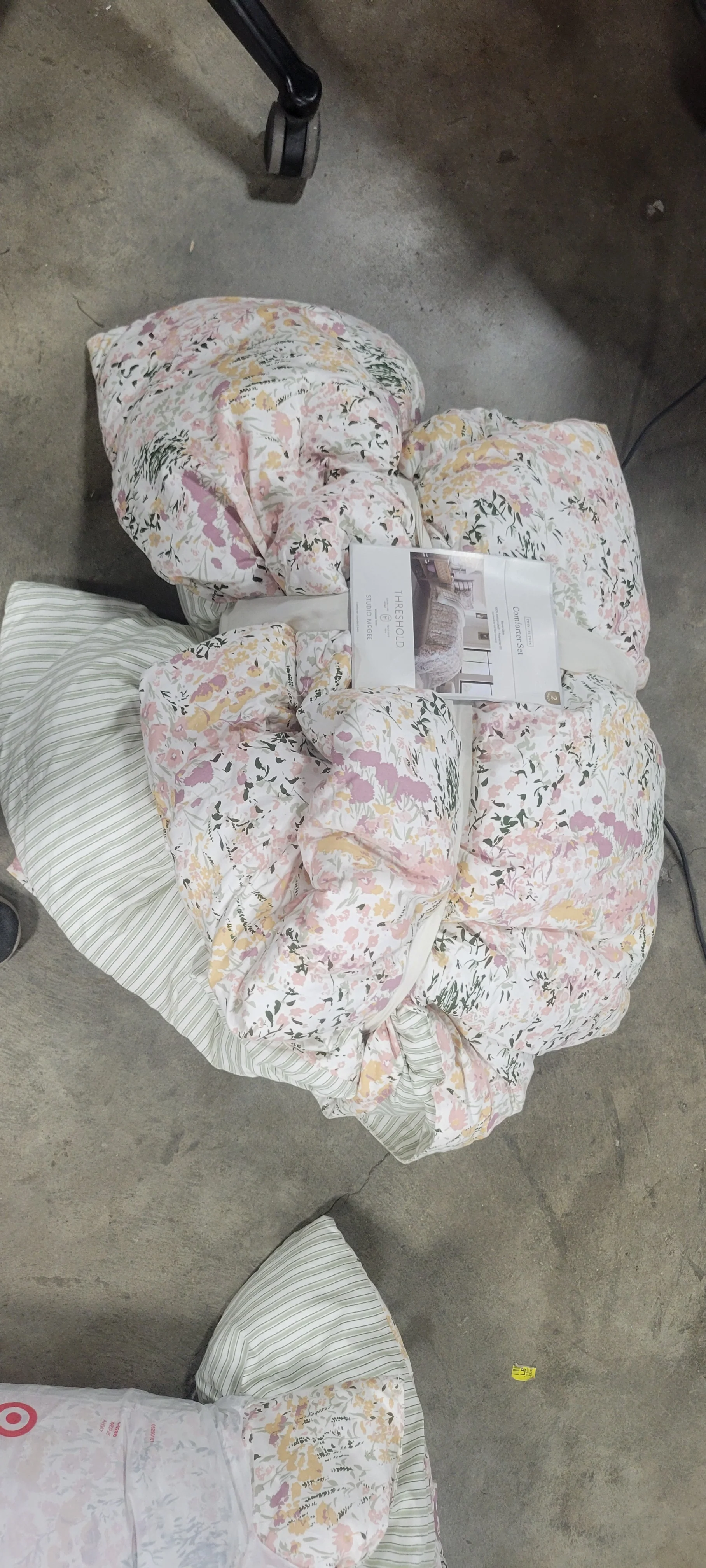 Reversible Floral and Stripe Comforter Set Pink/Green - Twin/Twin Extra Long - Image 6