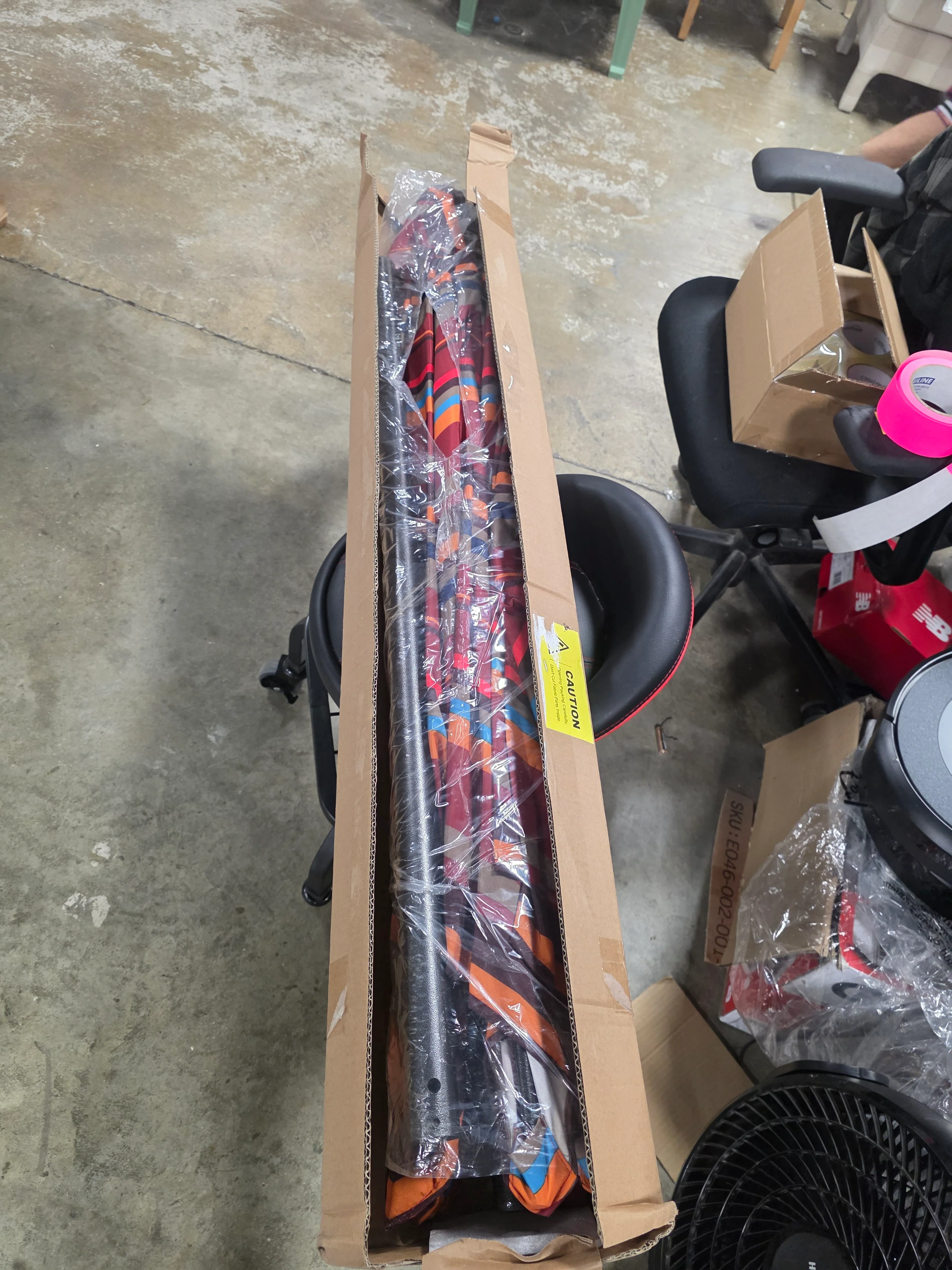 Serga Patio Market Umbrella With Tilt And Crank Red Stripes - Image 6