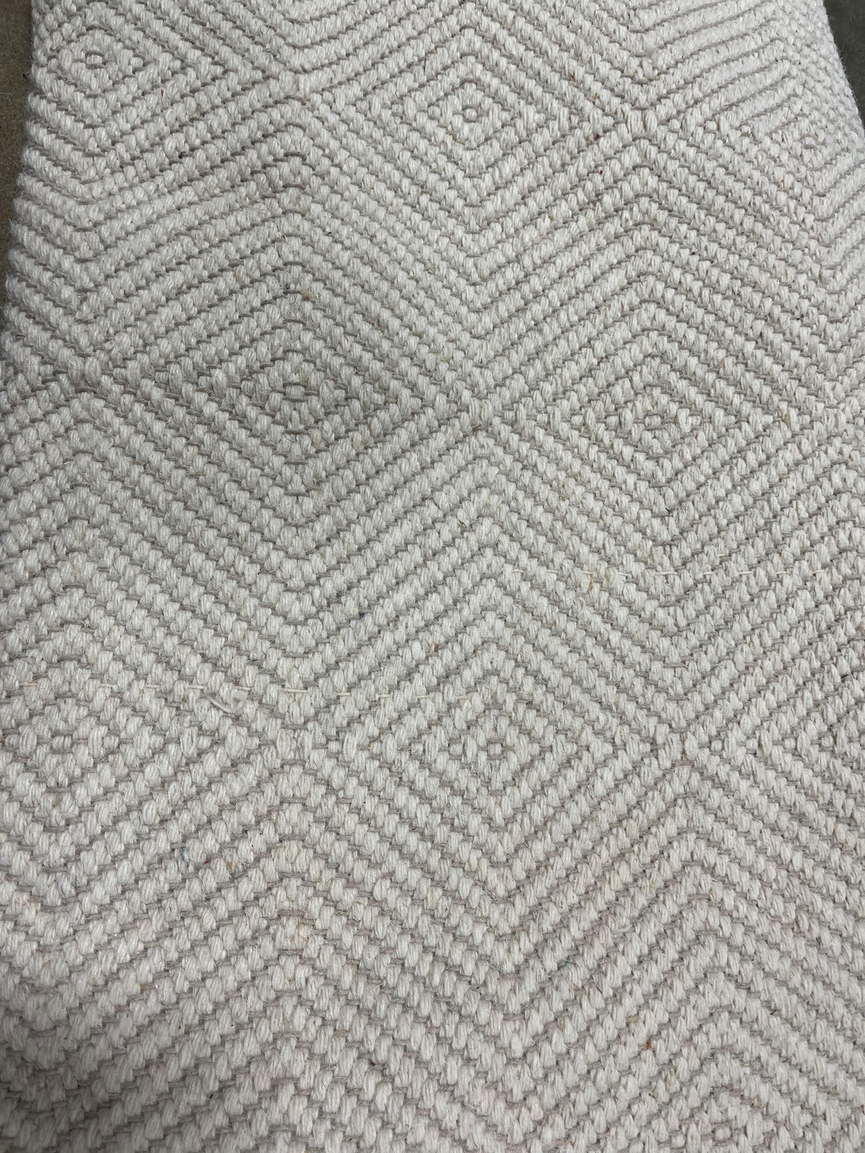 Sofia Ivory Flat Woven Area Rug 7' 6”x 9'6”, - Image 3