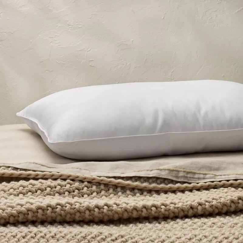 Standard/Queen Firm Medium Down Alternative Pillow - Image 4