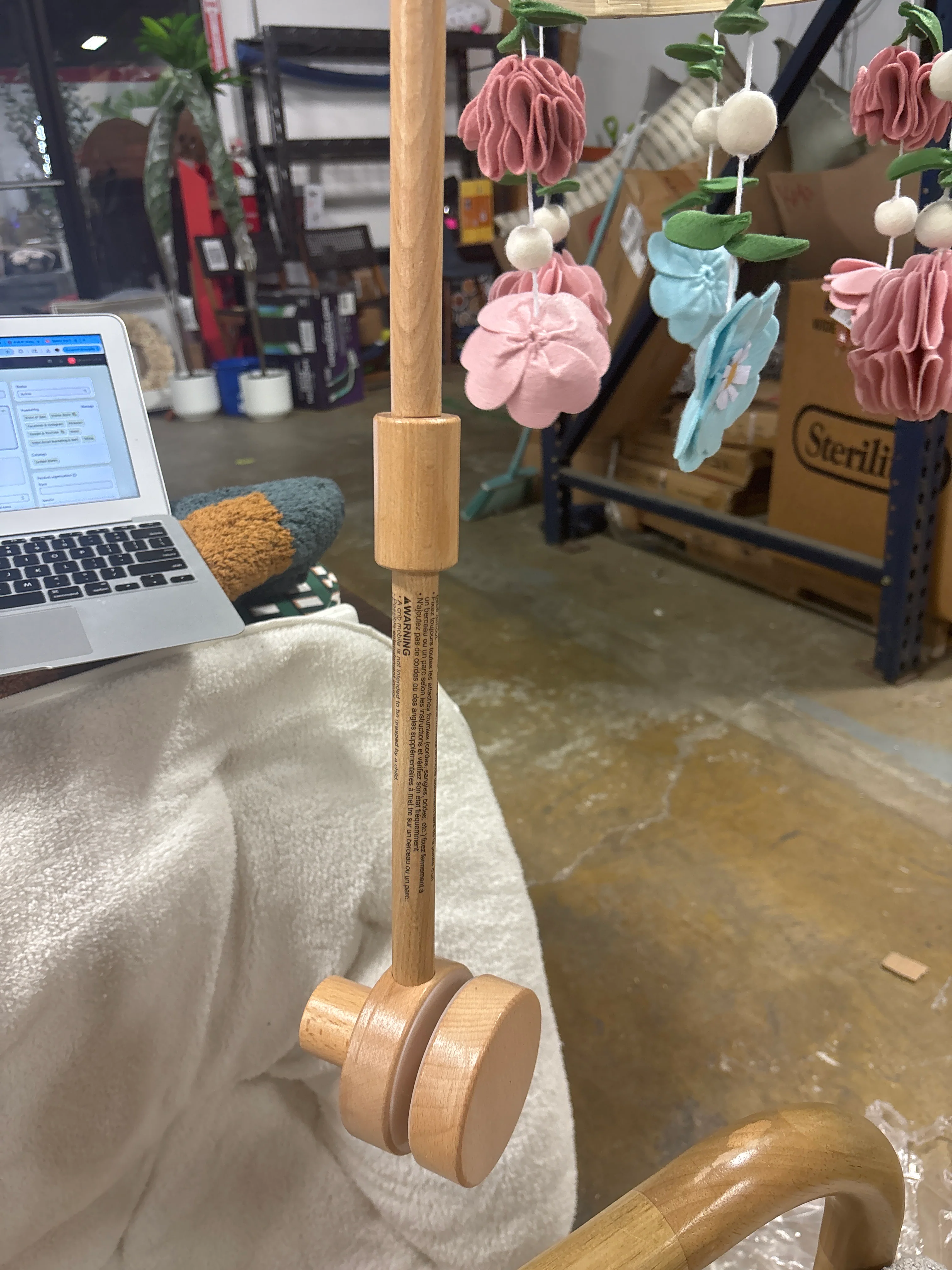 The Peanutshell Deluxe Wooden Crib Mobile Set with Arm - Pink/BlueSHOWROOM ITEM - Image 5