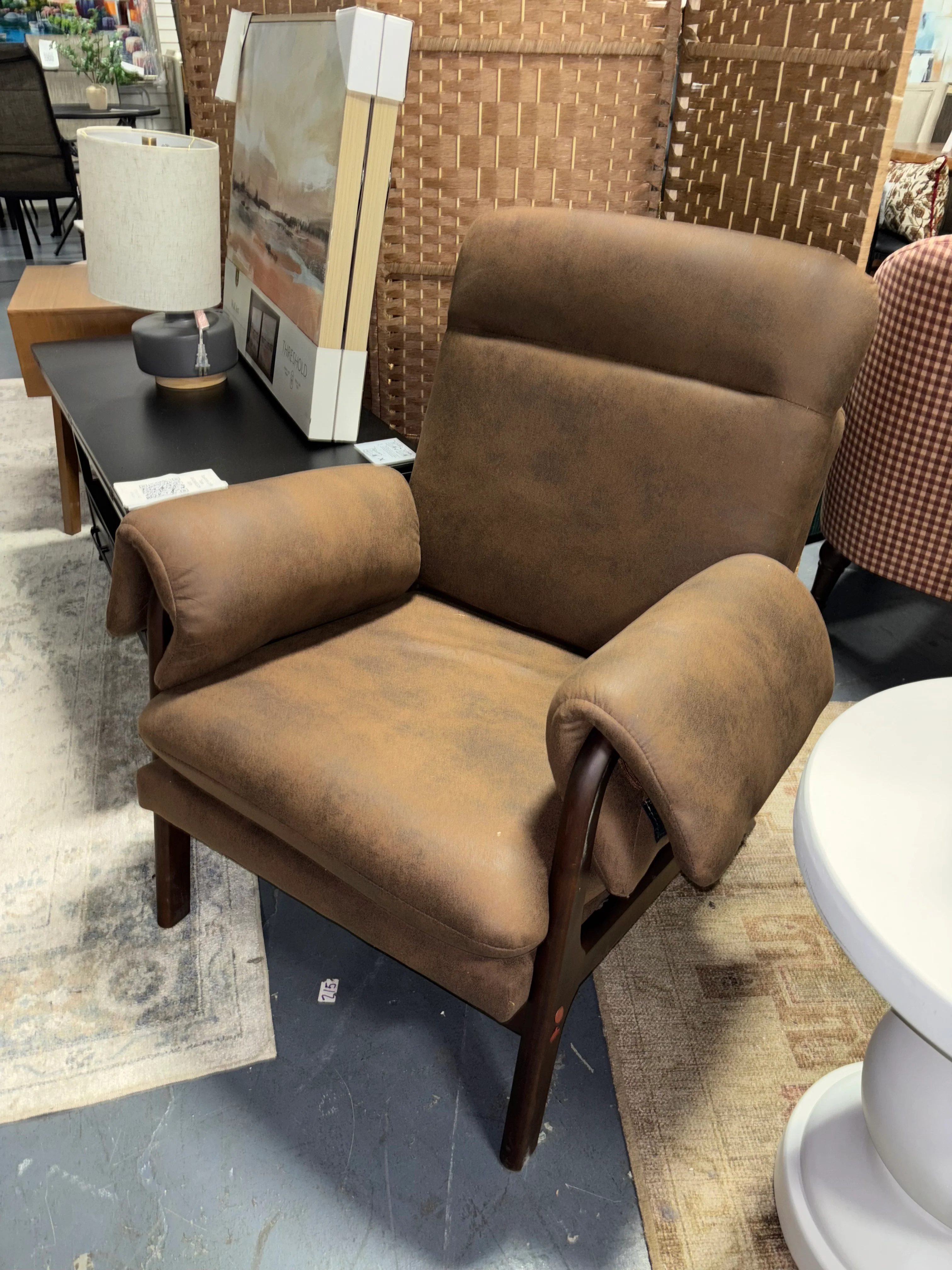 Tiago Comfy Living Room Accent Armchair SHOWROOM ITEM - Image 2