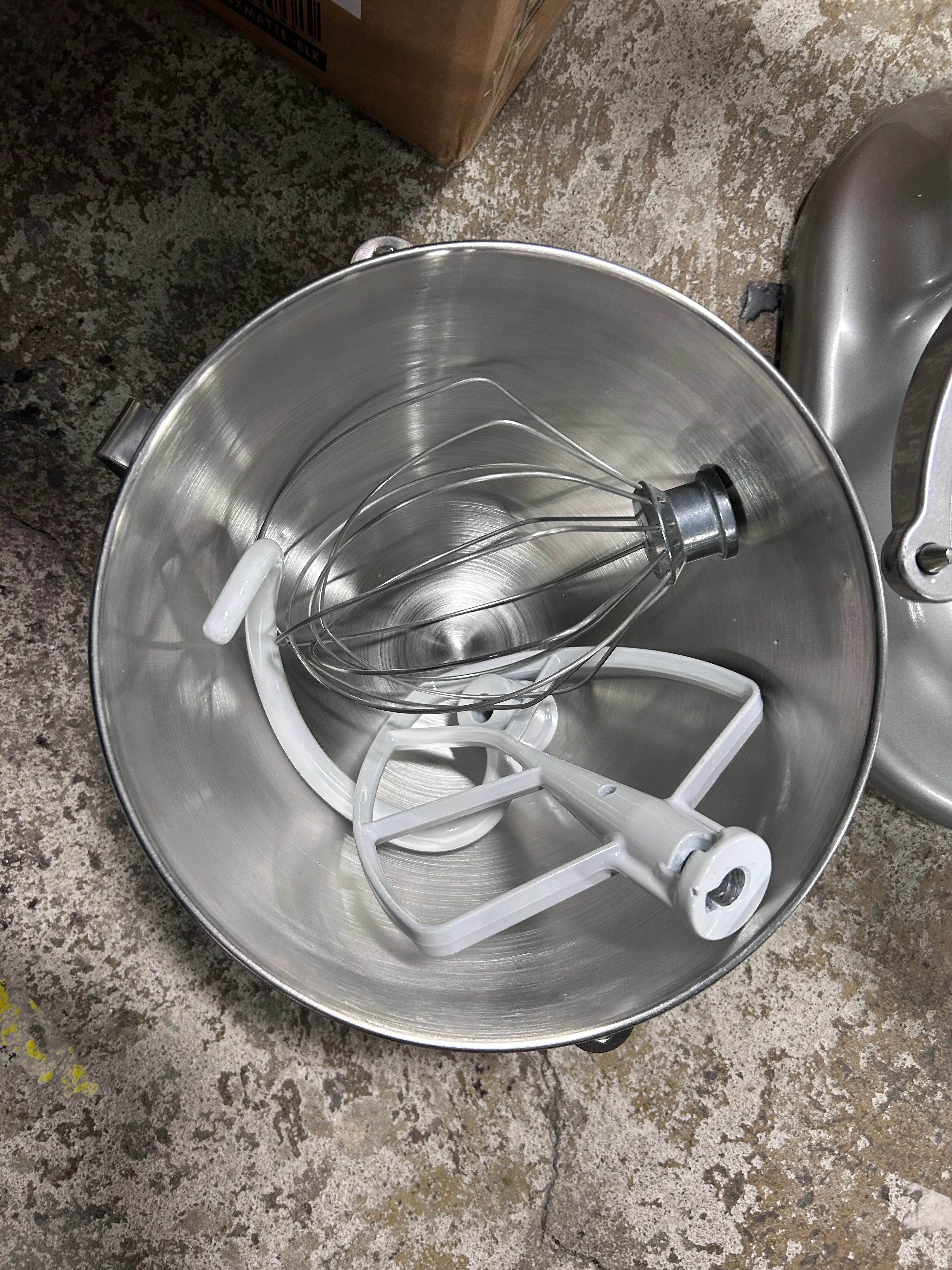 Ultra Power Plus Tilt-Head Stand Mixer Light Silver - Image 6