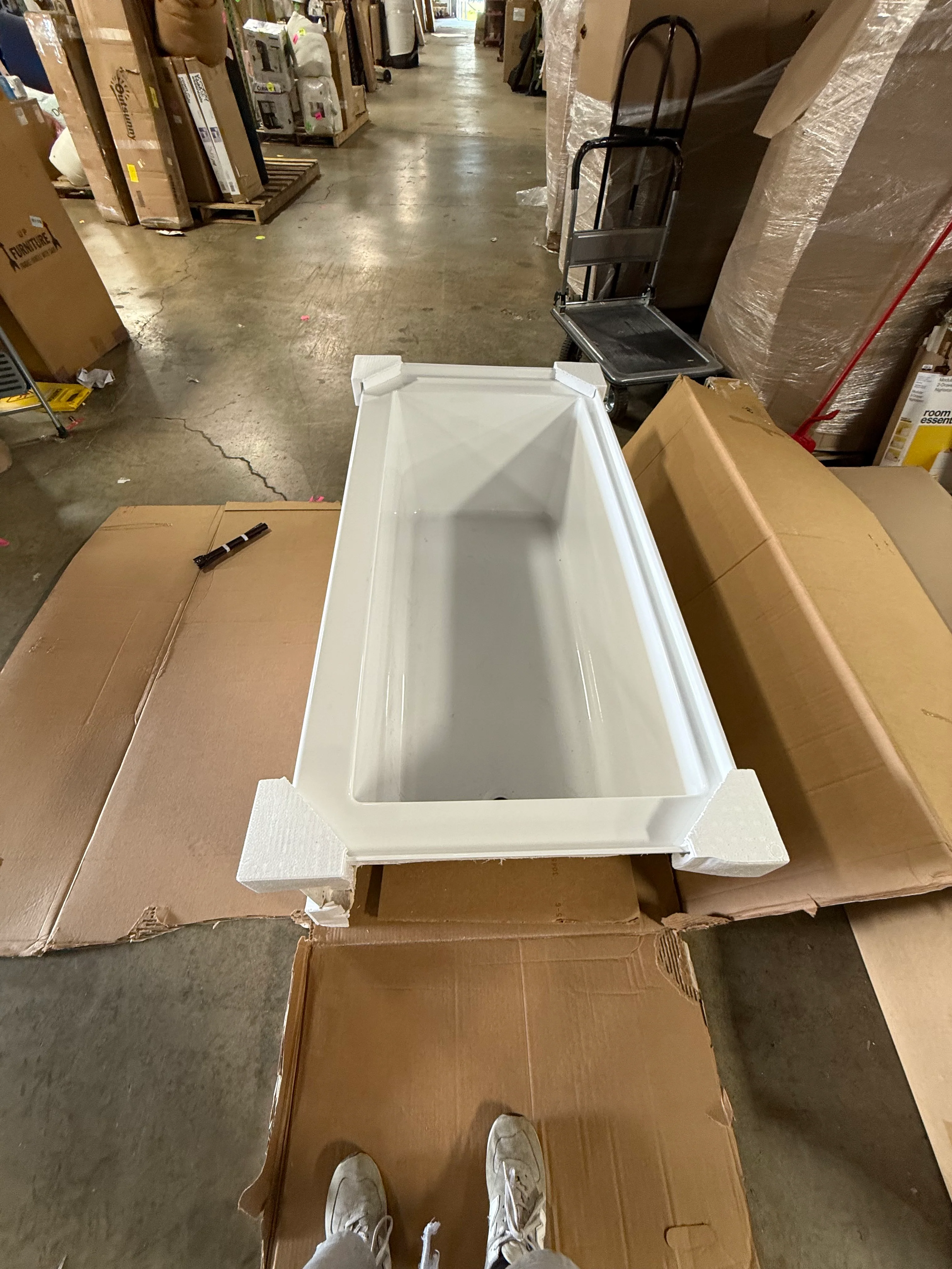 Underscore White Acrylic Rectangle Alcove Soaking Bathtub ( Right Drain ) - Image 6
