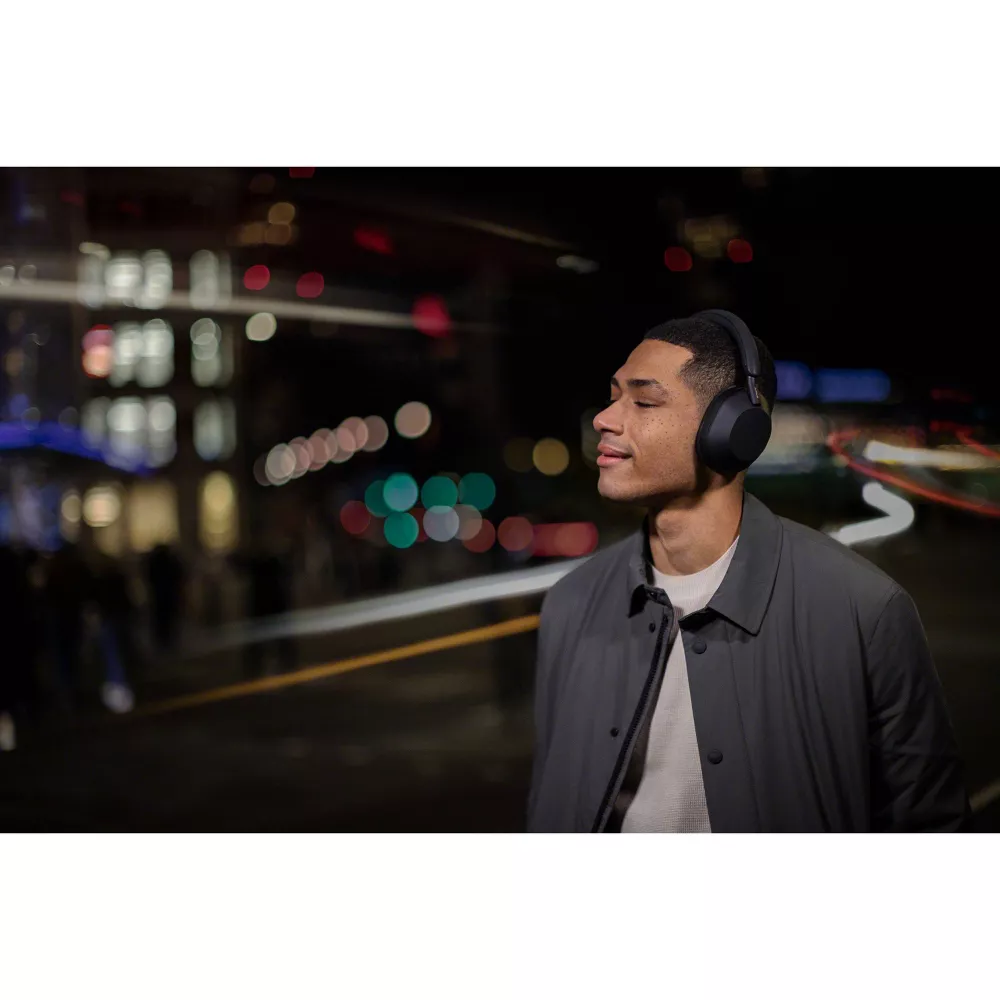 Bluetooth Wireless Noise-Canceling Headphones - Image 5