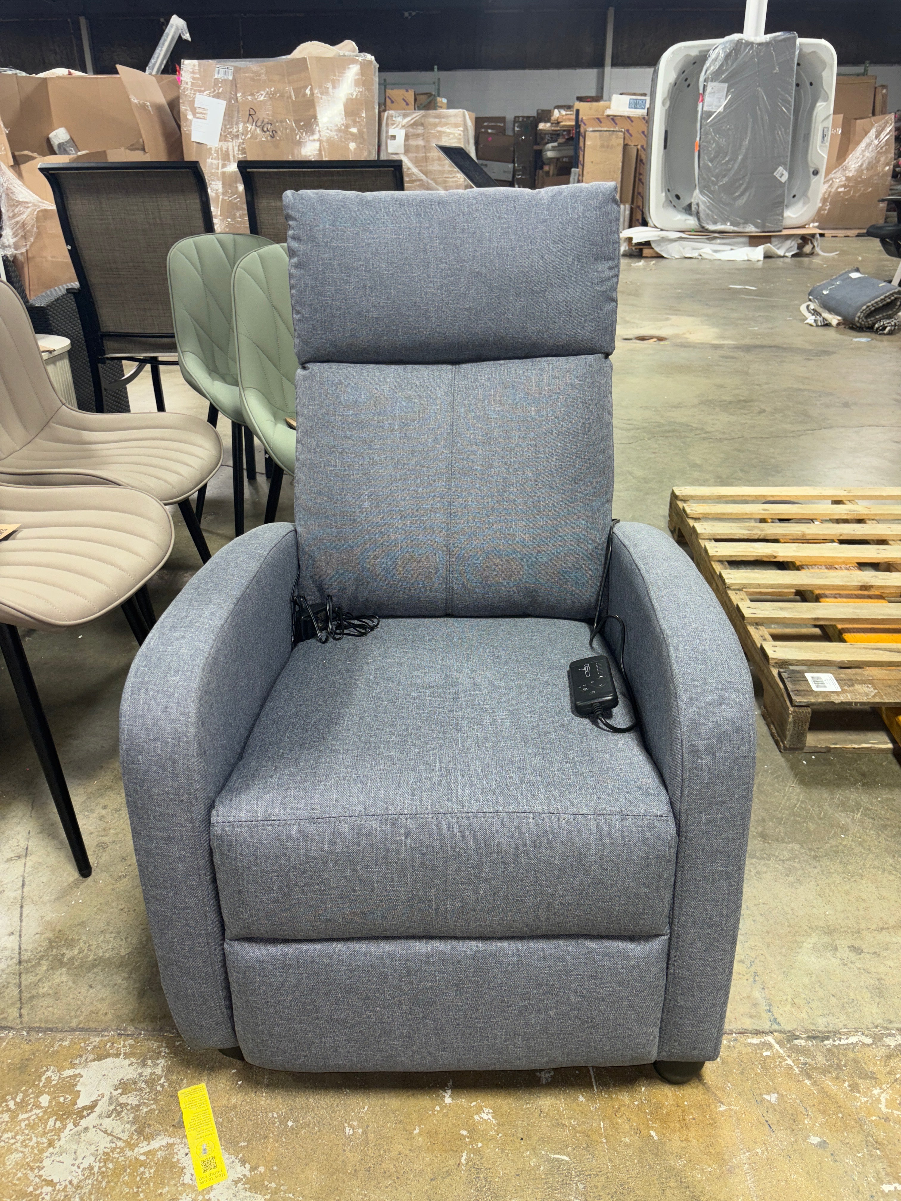 Yaheetech Fabric Upholstered Adjustable Recliner Chair SHOWROOM ITEM - Image 2